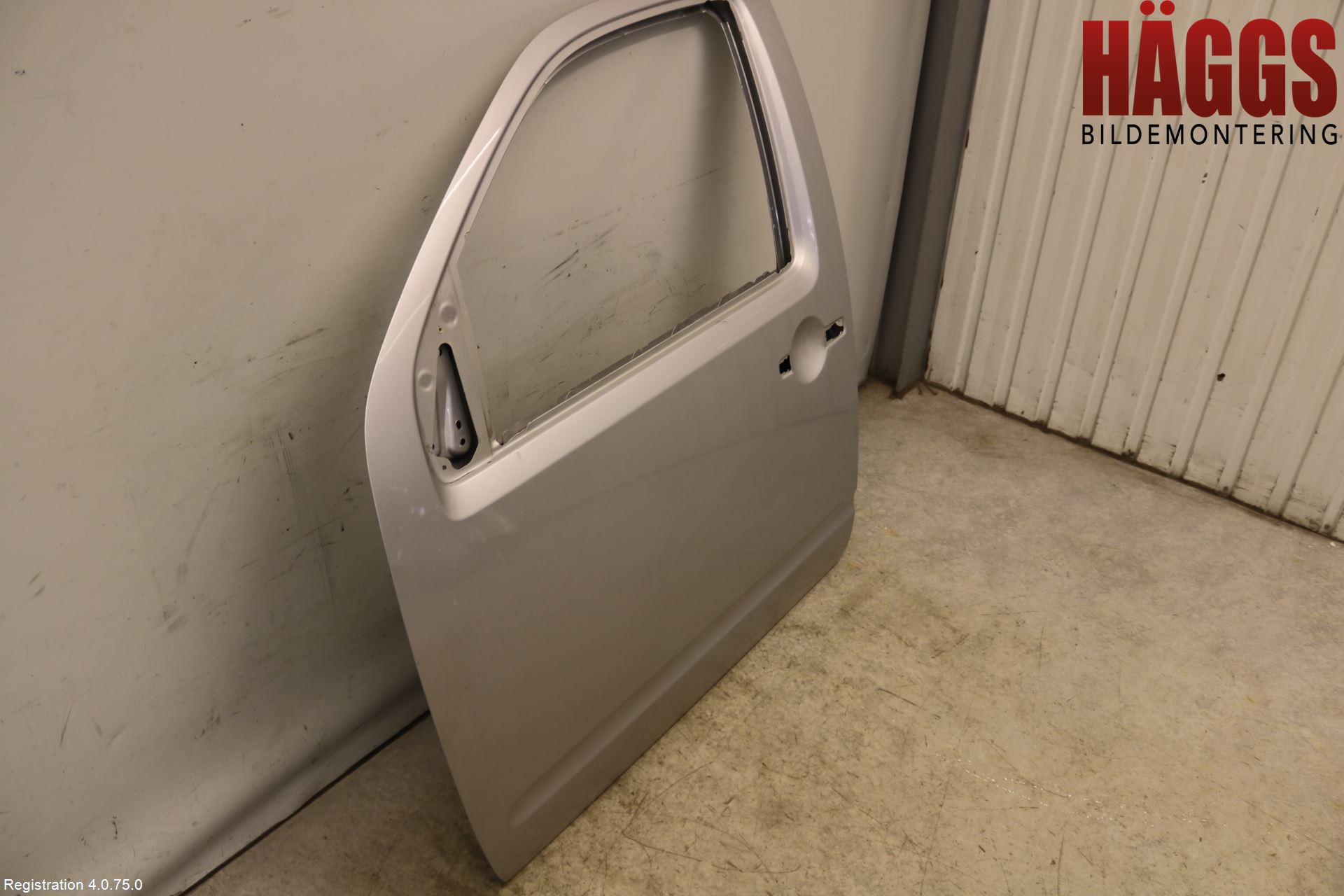 Nissan NAVARA 05-16 Dörr Fram Vänster