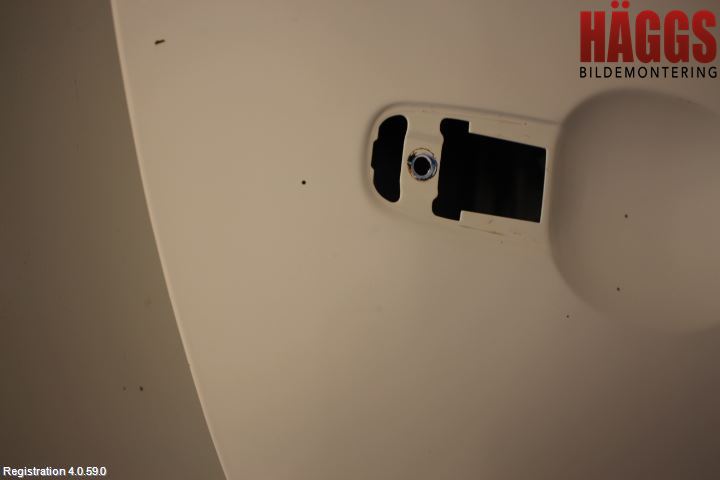 Mitsubishi L200 06-15 Dörr Bak Höger