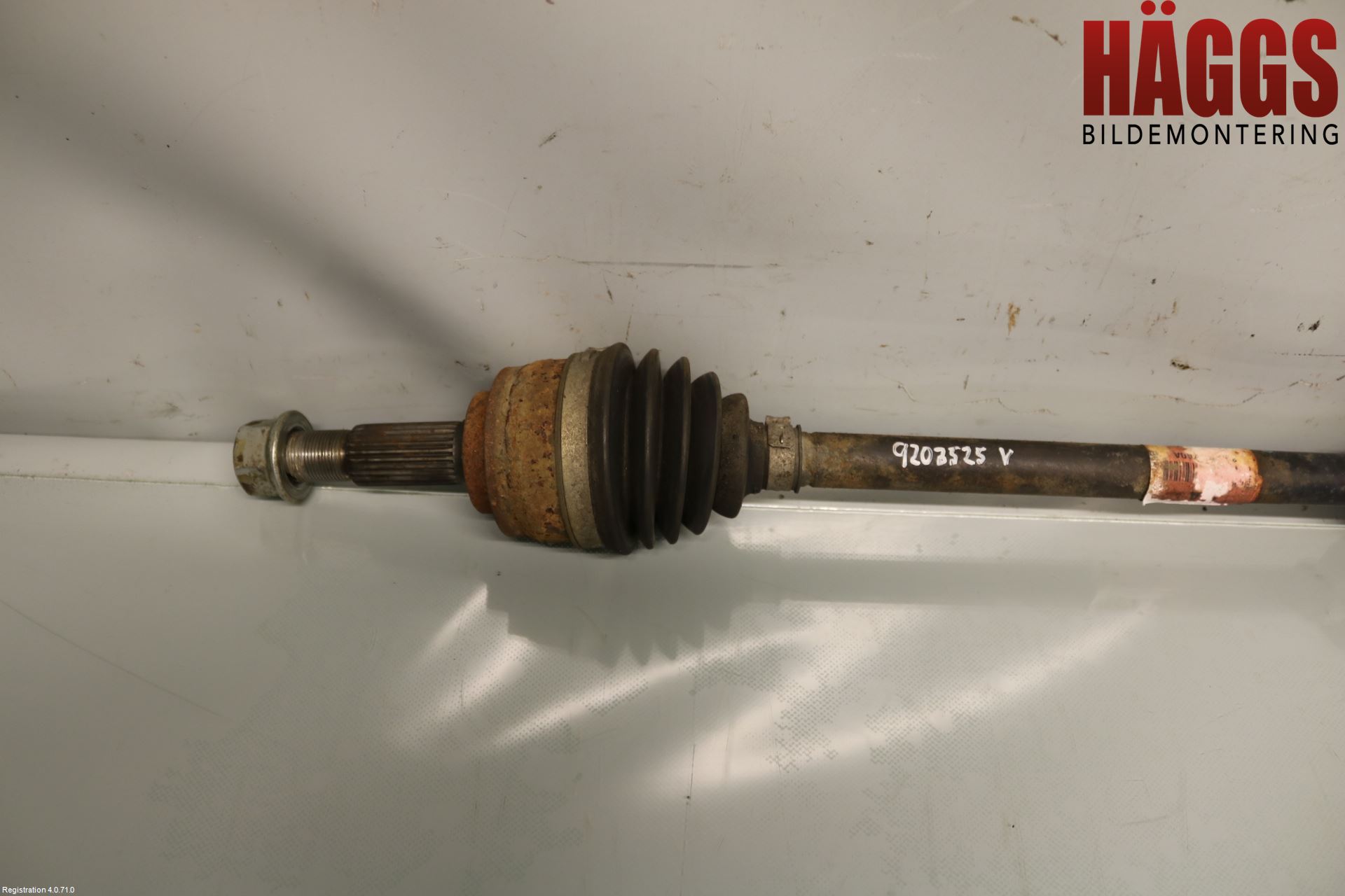 Nissan NOTE E12 14-20 Drivaxel Fram Vänster