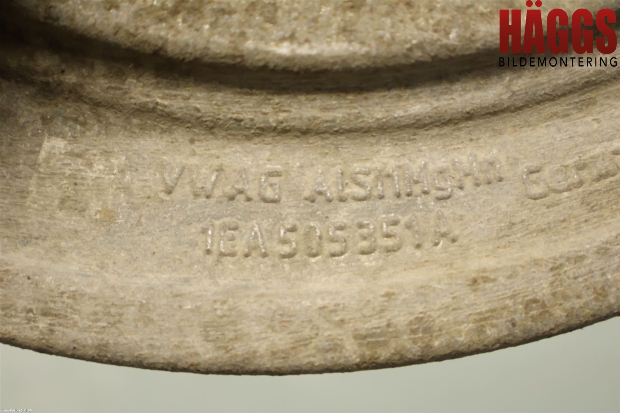 Audi Q4 E-TRON FZ 22- Bärarm Bak Höger