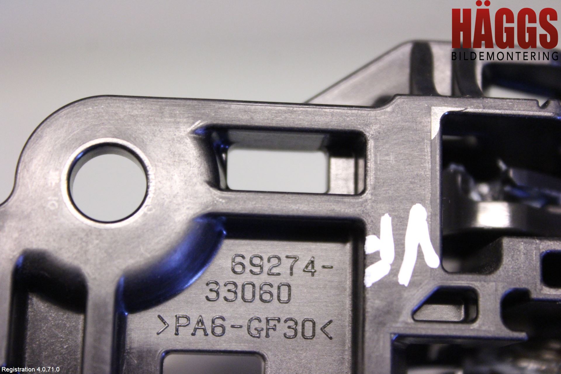 Toyota RAV4 19- Dörrhandtag Inre Vä