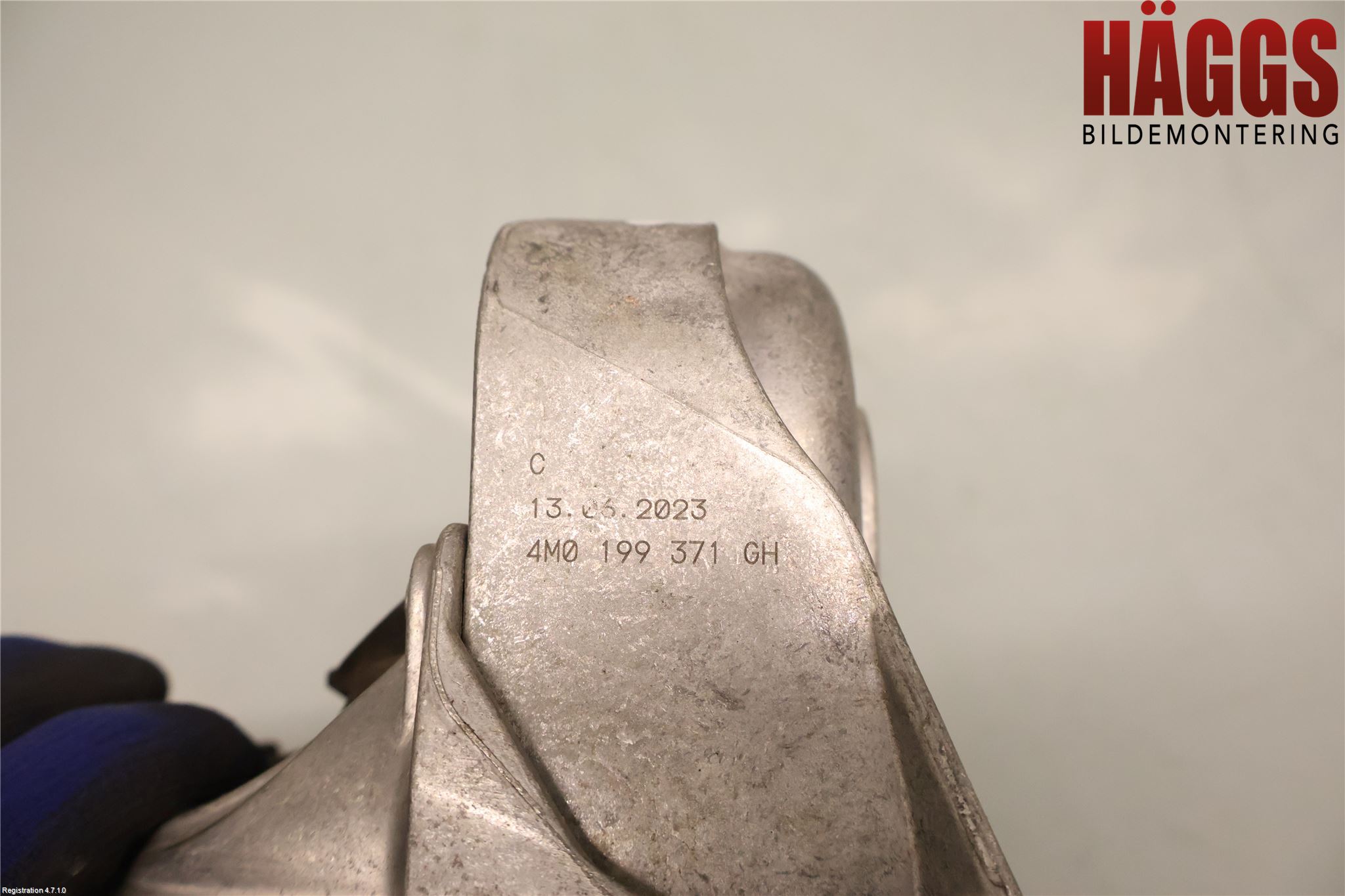 Audi A6 F2/C8 19- Motorkudde