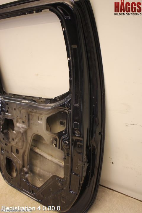 Nissan NAVARA 05-16 Dörr Bak Höger