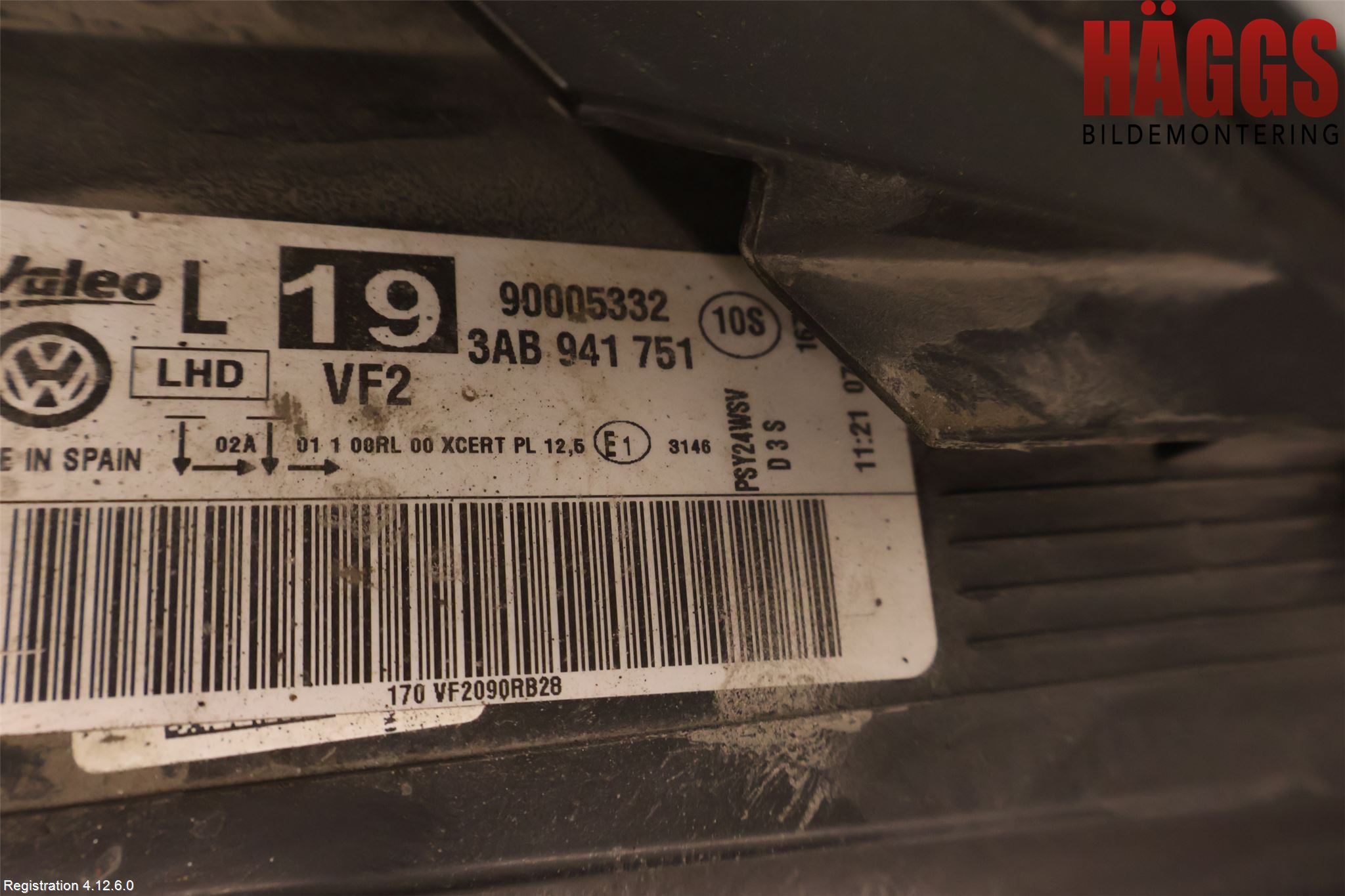 Volkswagen VW PASSAT 11-14 Strålkastare Vänster