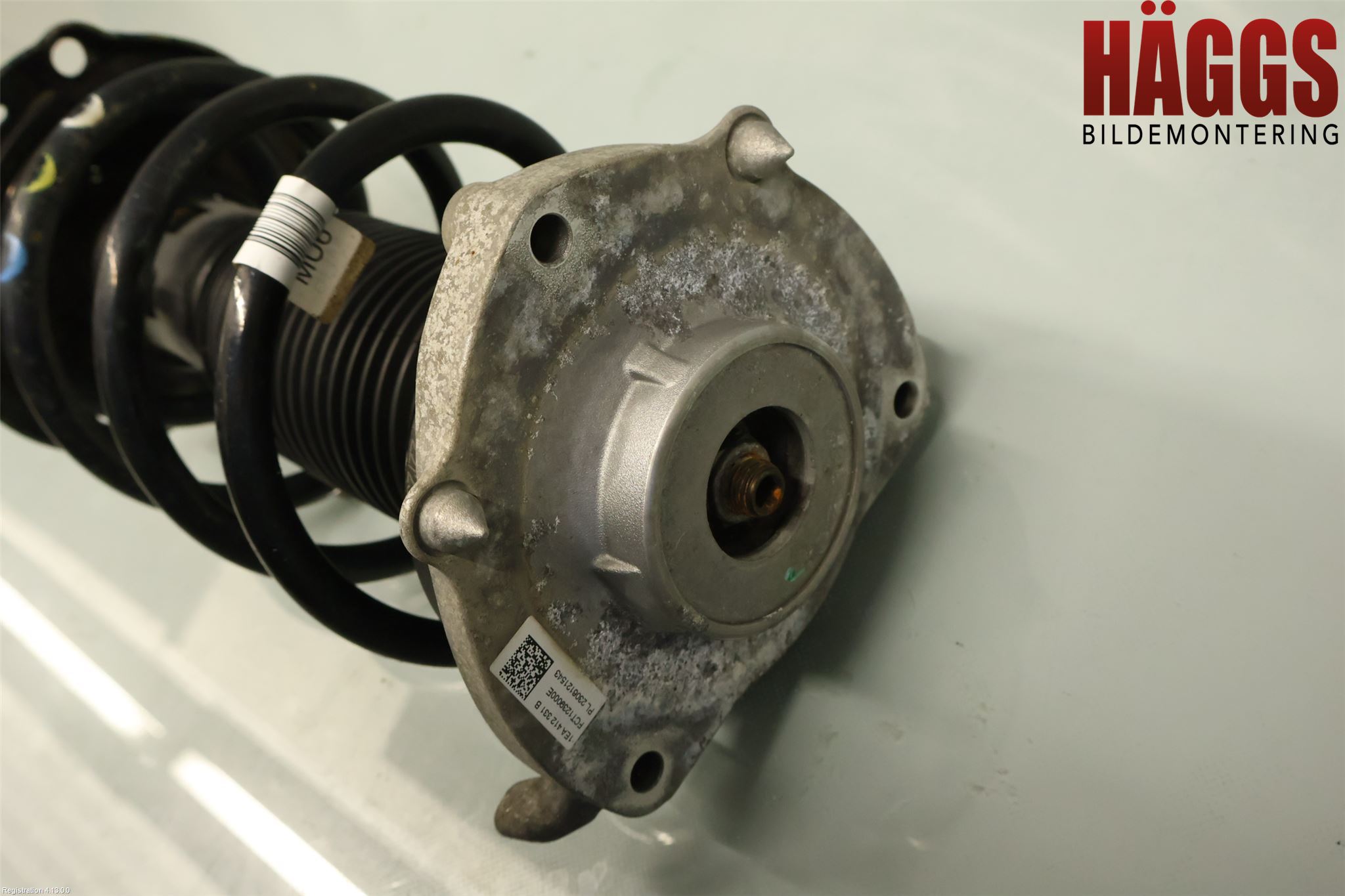 Volkswagen VW ID.4 21- Fjäderben Fram Höger