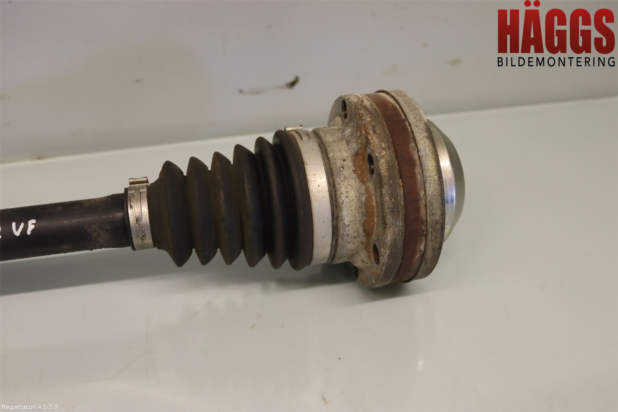 Volkswagen VW CADDY 16-20 Drivaxel Fram Vänster