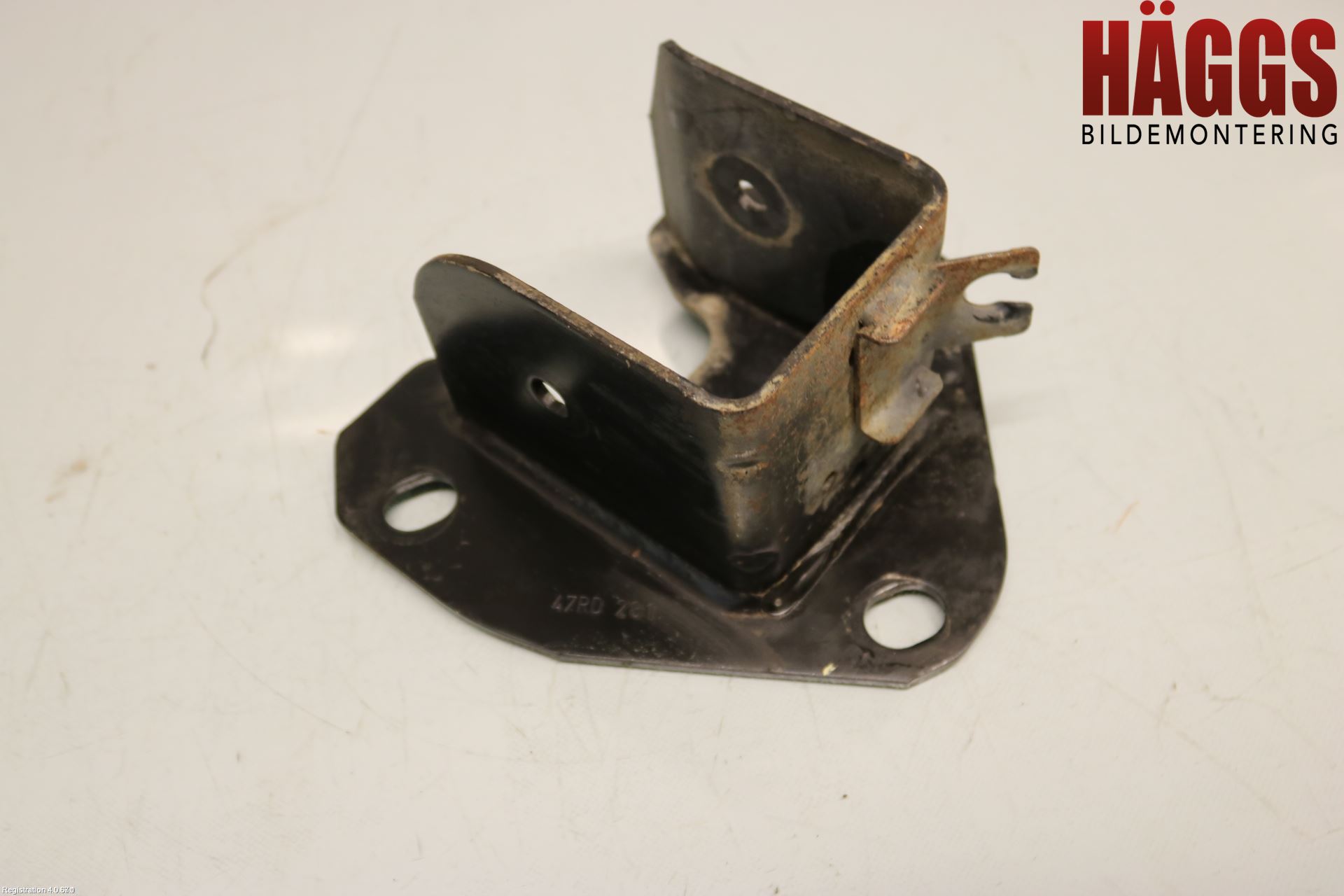 Dacia DOKKER 13- Bakaxel Fäste