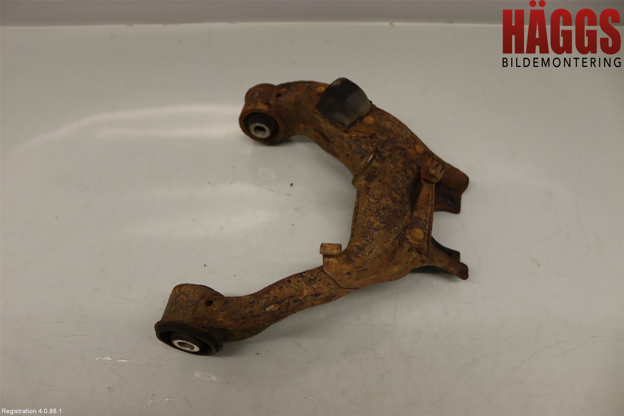 Mitsubishi L200 06-15 Bärarm Fram Övre Hö