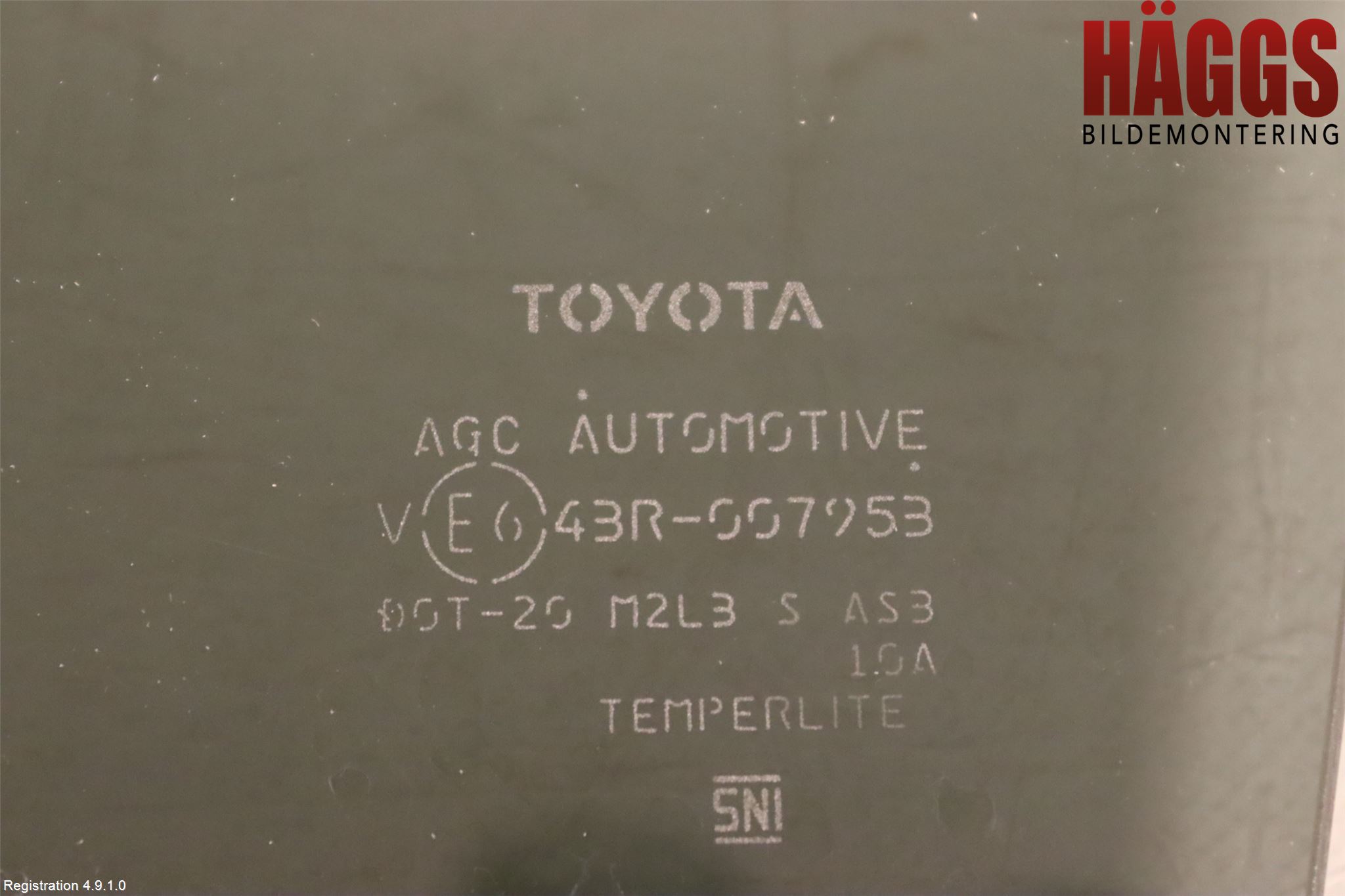 Toyota RAV4 19- Dörruta Bak Vänster