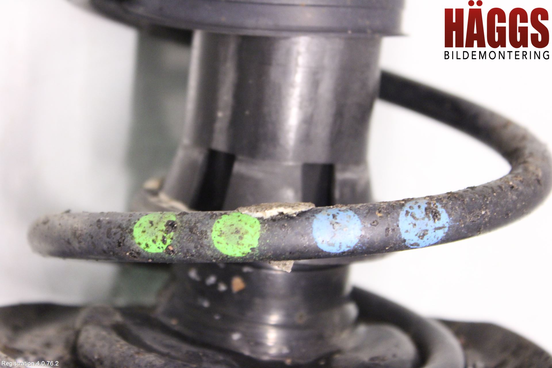 Volkswagen VW UP! / E-UP! Fjäderben Fram Höger