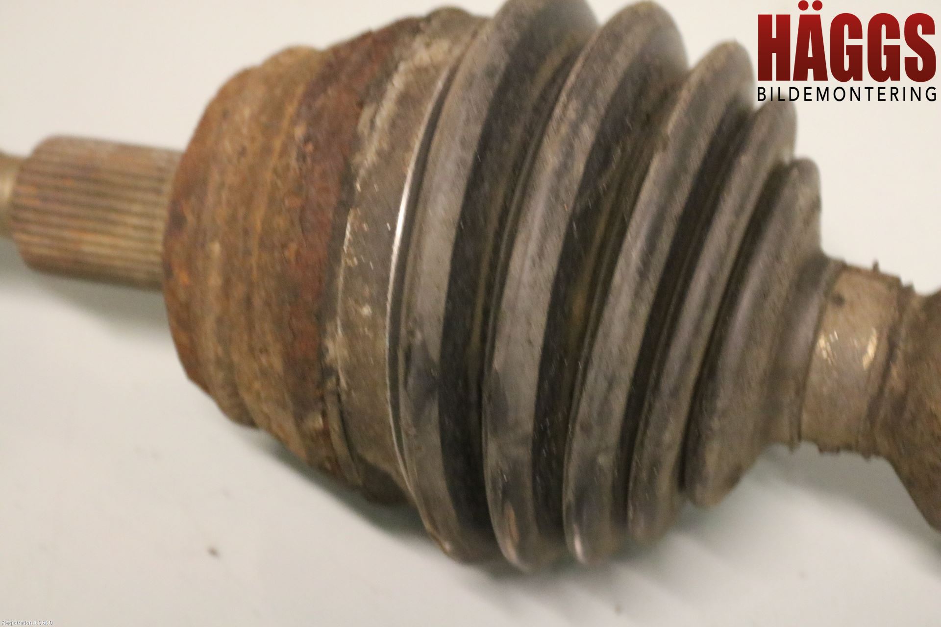 Volkswagen VW GOLF IV 98-06 Drivaxel Fram Höger