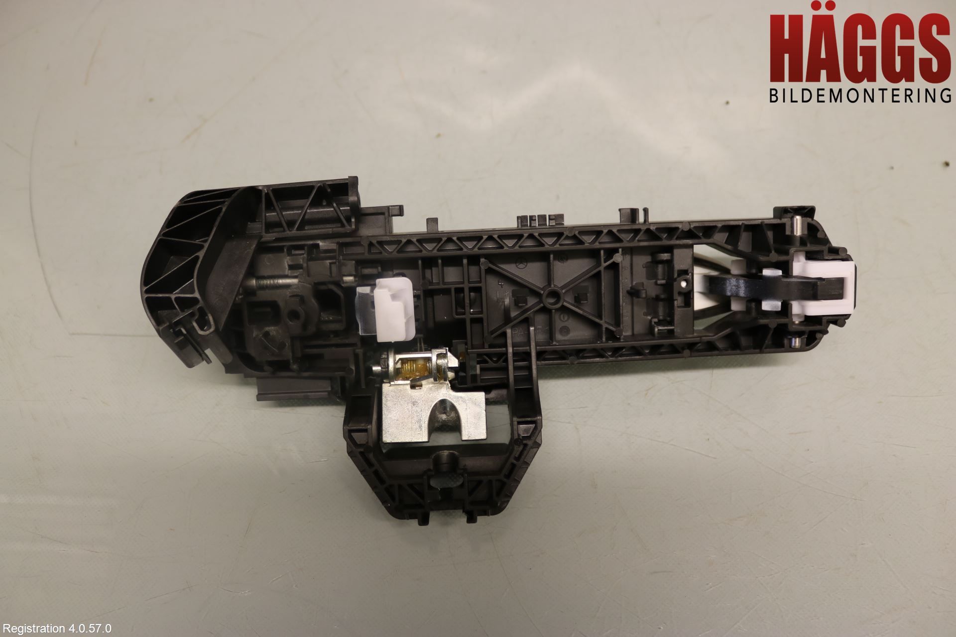 Mercedes-Benz MB C-KLASS (W204) 07-15 Dörrhandtag Yttre Vä