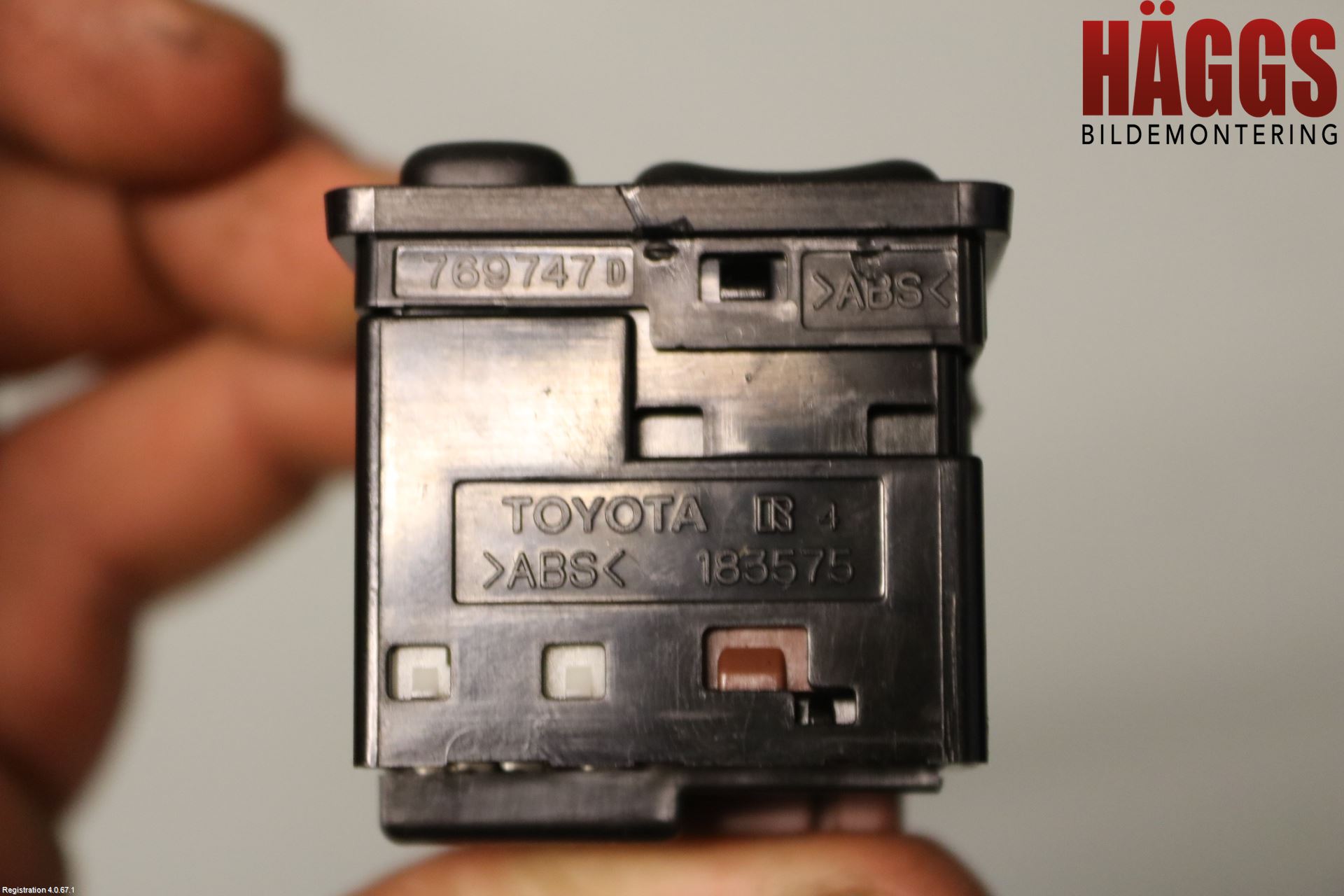 Toyota RAV4 13-18 Strömställare Spegel