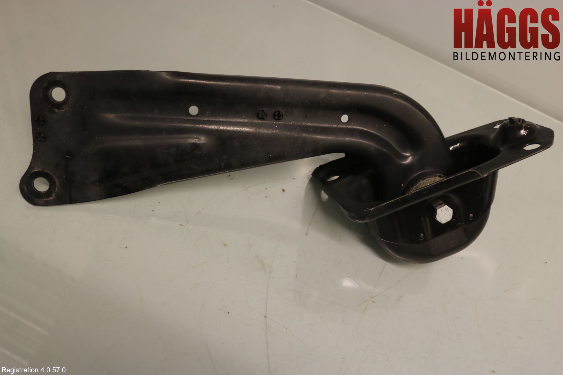 Volkswagen VW TIGUAN 16-24 Bärarm Bak Vänster