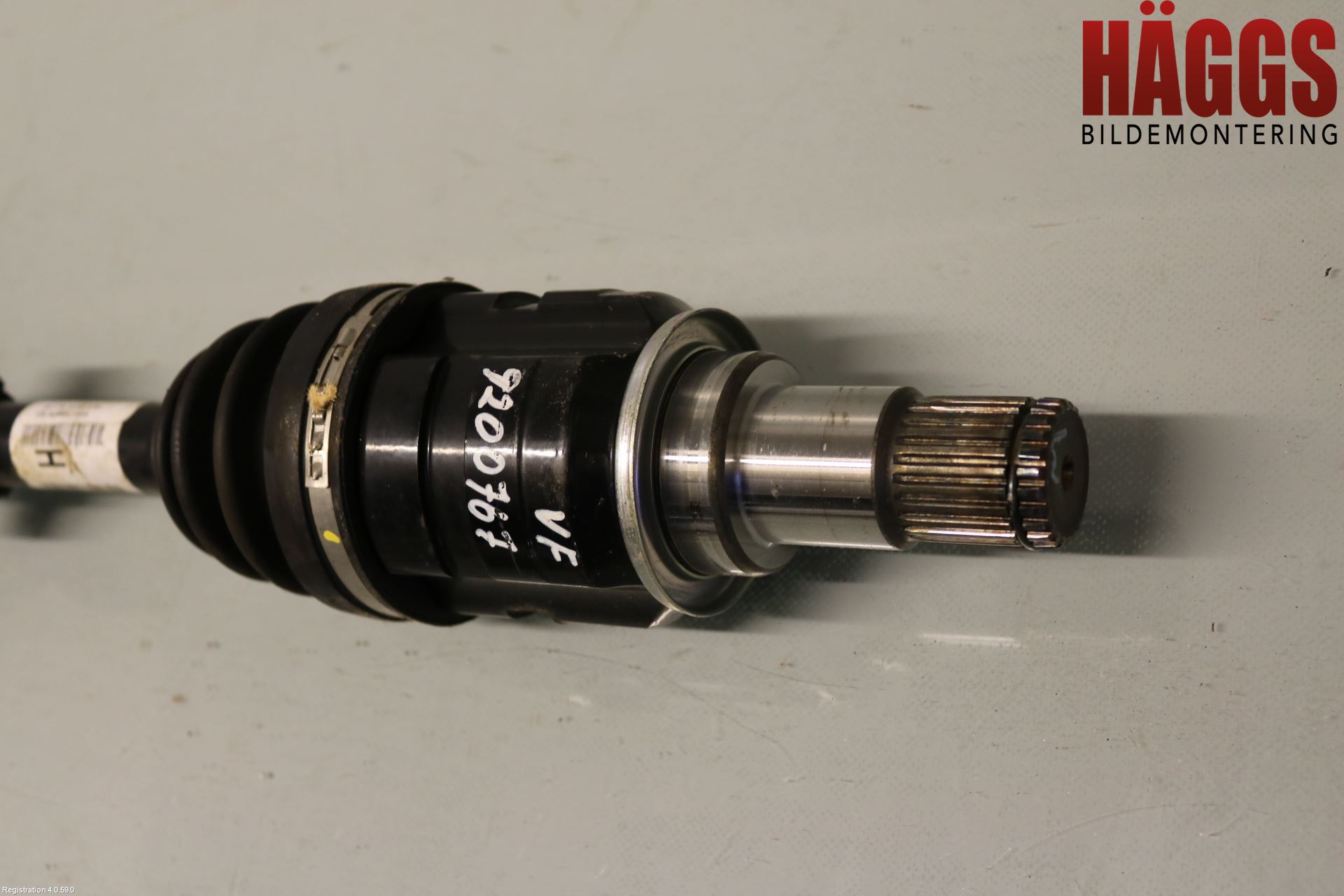 Toyota AURIS 13-19 Drivaxel Fram Vänster