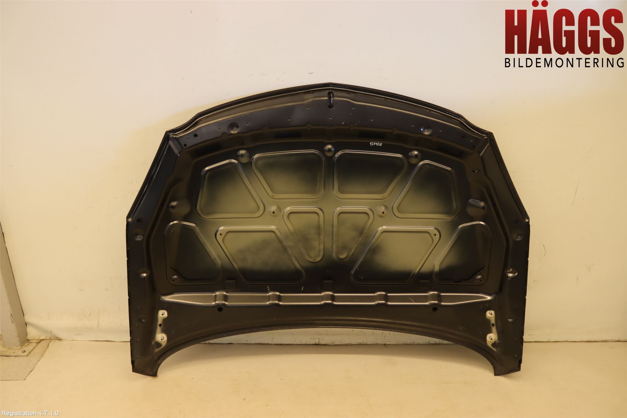 Opel INSIGNIA 09-16 Huv Fram