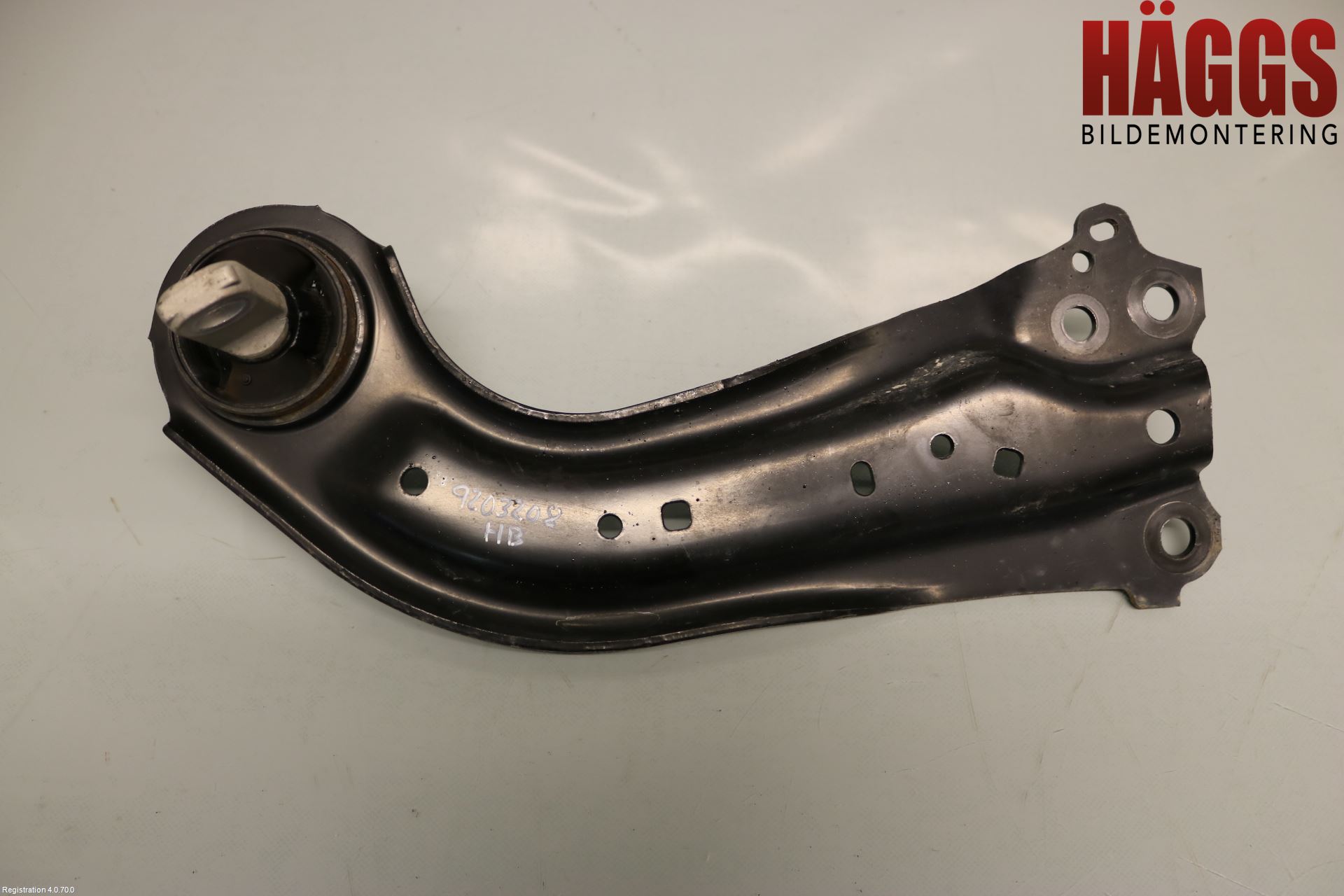 Toyota RAV4 19- Bärarm Bak Höger