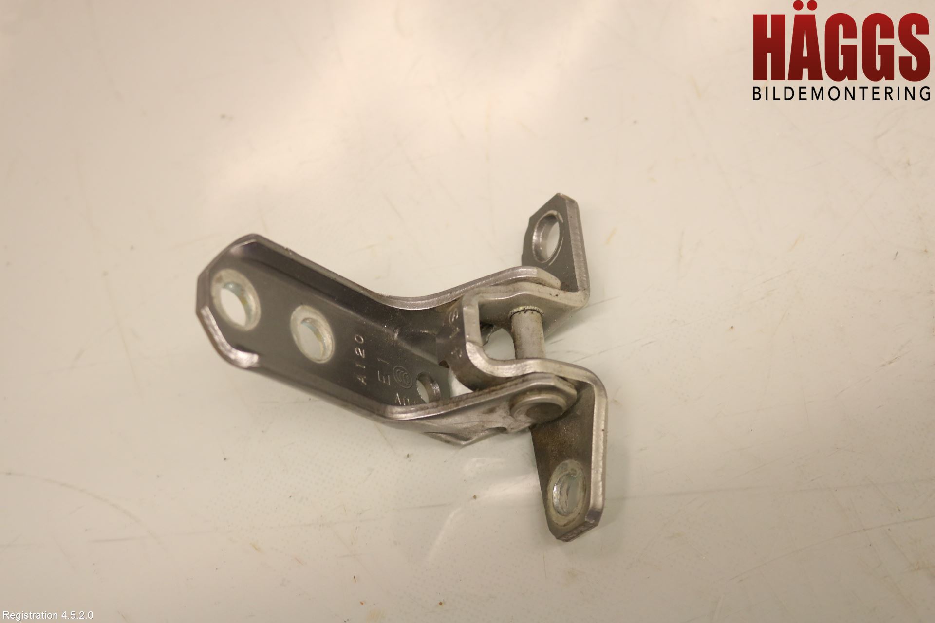 Mitsubishi OUTLANDER 13-21 Dörrgångjärn