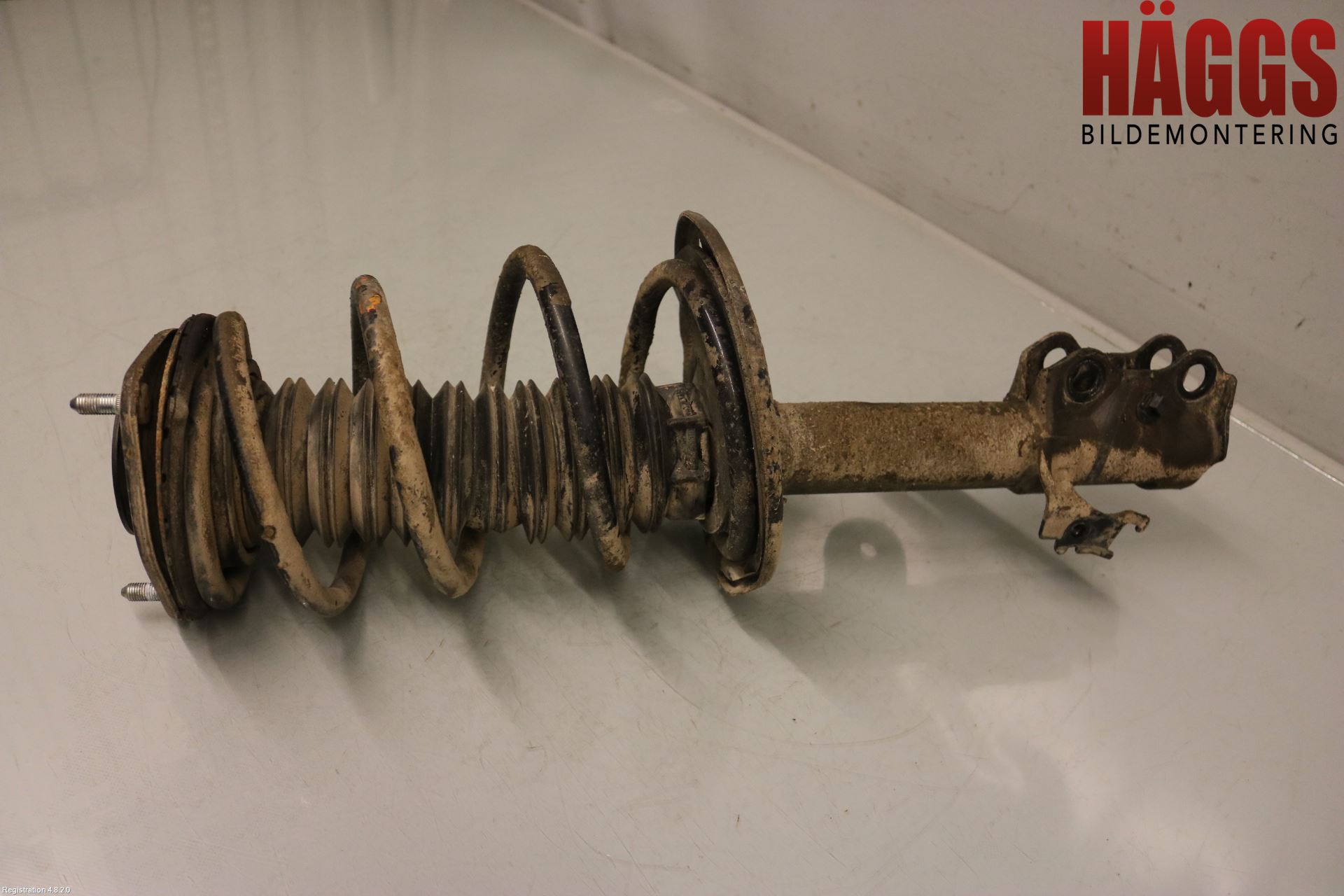 Toyota RAV4 13-18 Fjäderben Fram Höger