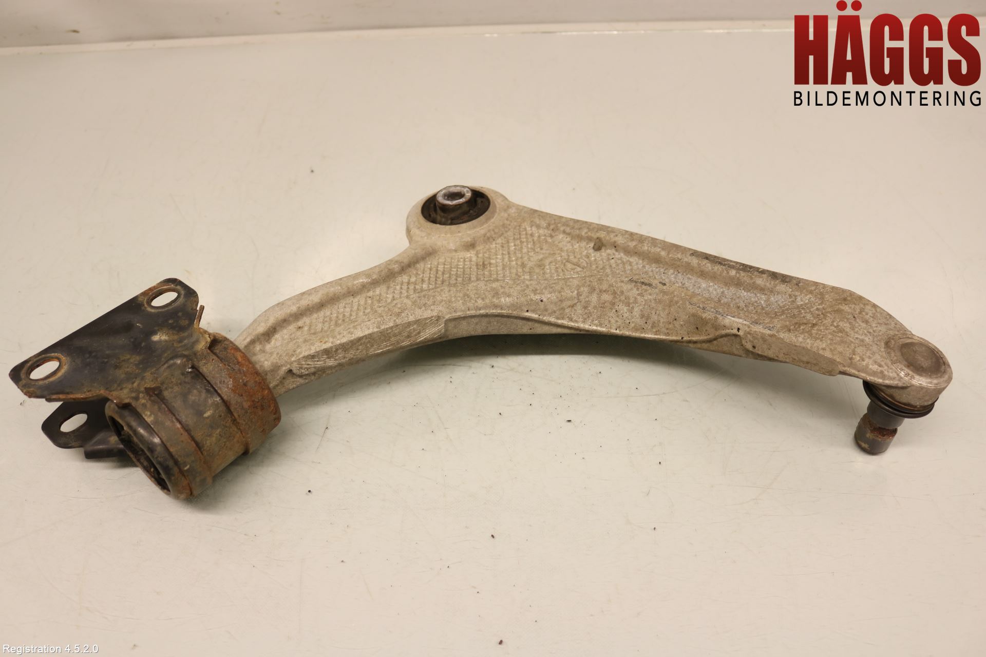 Ford MONDEO 15-22 Bärarm Fram Undre Vä