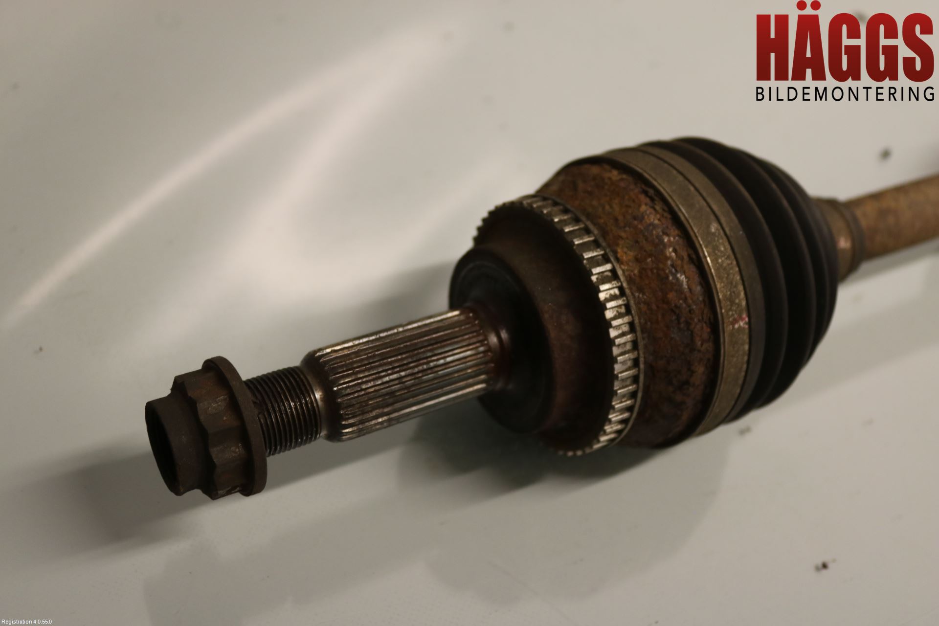 Toyota AVENSIS 03-06 Drivaxel Fram Vänster