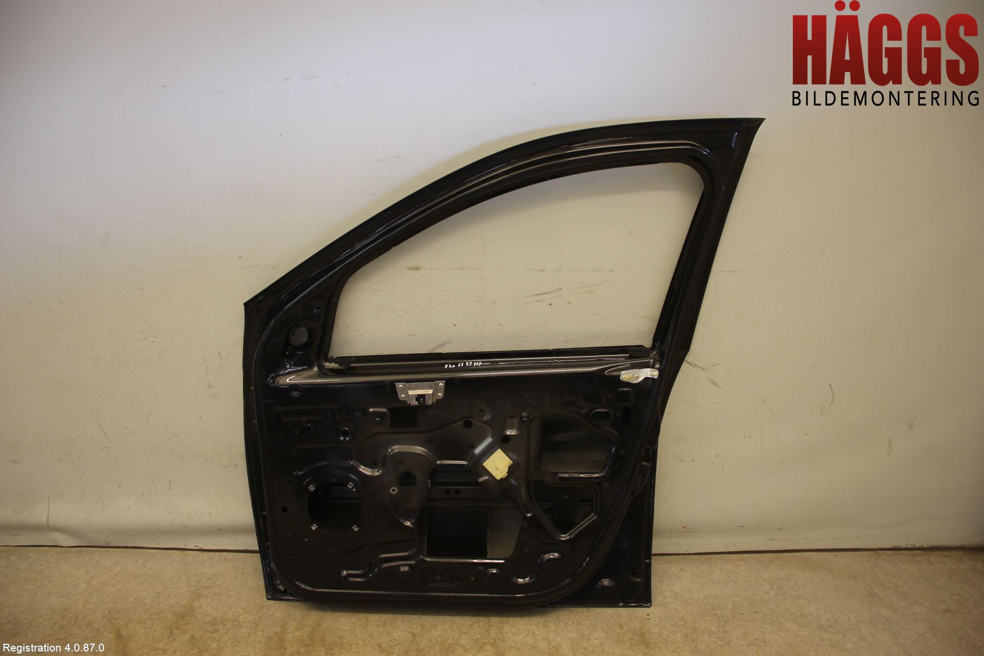 Dacia DUSTER 10-17 Dörr Fram Höger