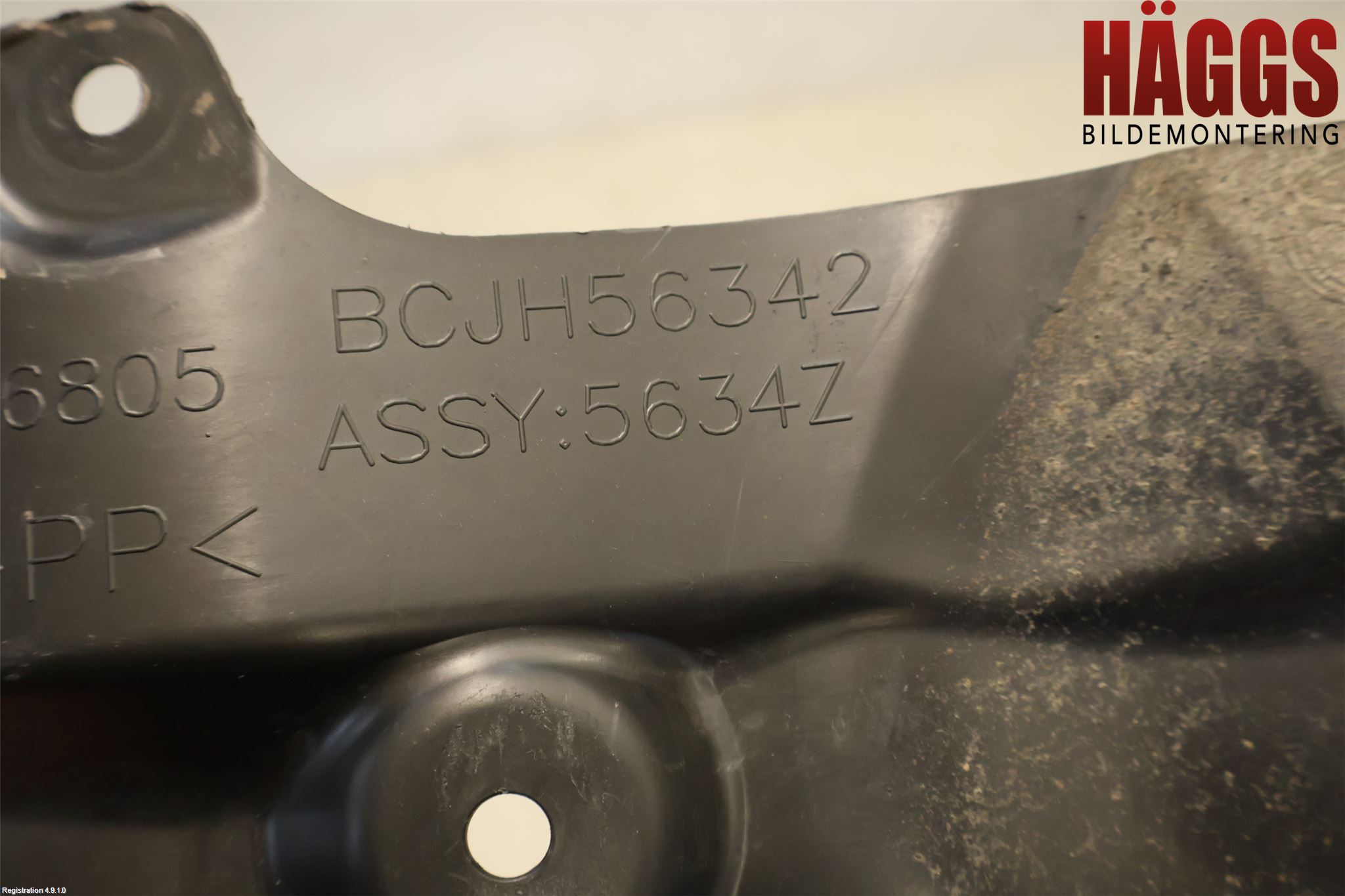 Mazda CX-30 20- Hasplåt Plåt-Plast