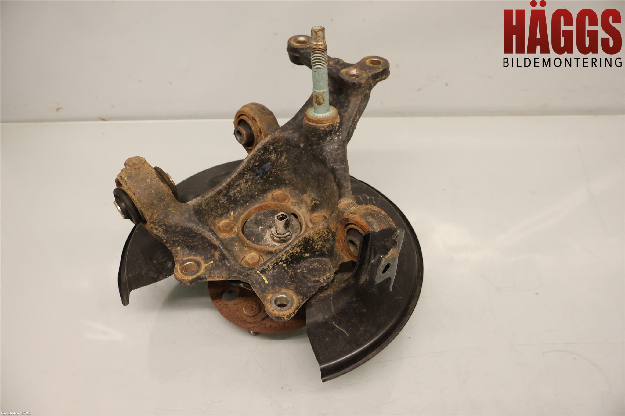 Toyota C-HR 16-23 Hjullagerhus-Spindel Hö B
