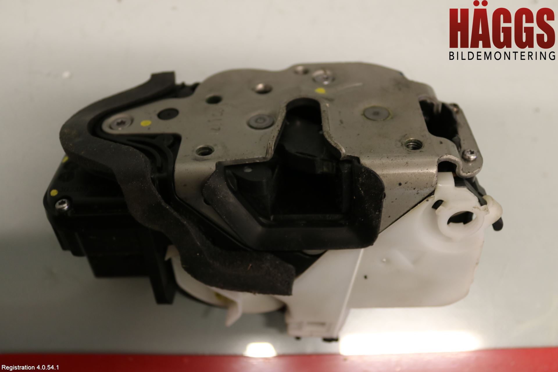 Opel ASTRA J 10-15 Låskista-Dörrlås