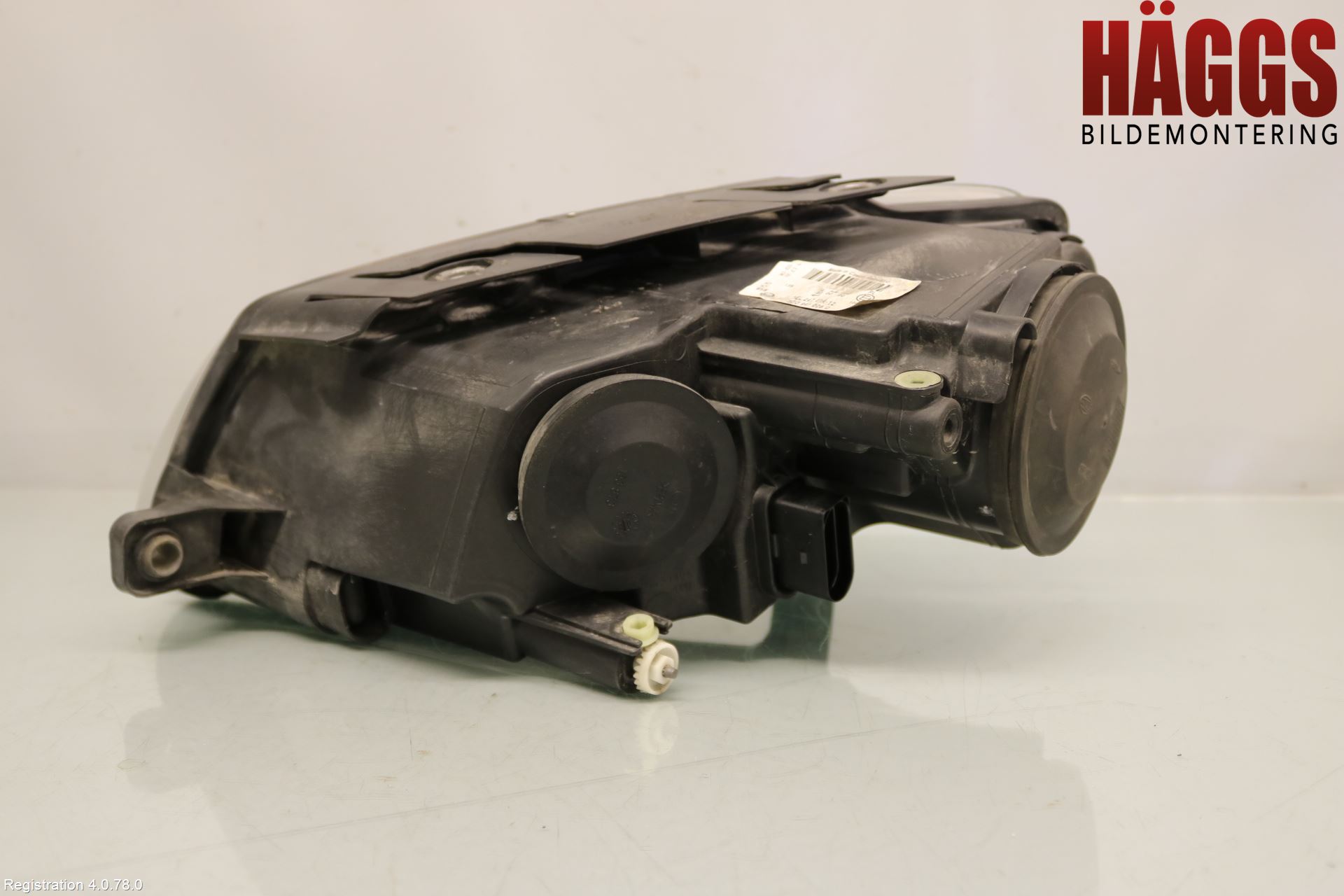 Volkswagen VW PASSAT 05-11 Strålkastare Höger