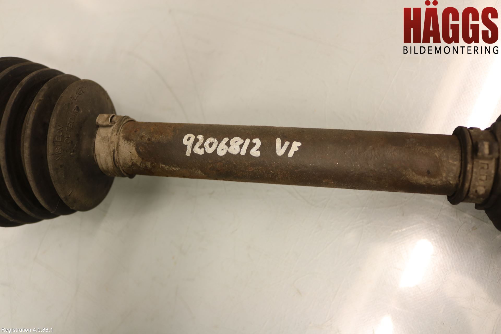 Volvo V60 11-13 Drivaxel Fram Vänster