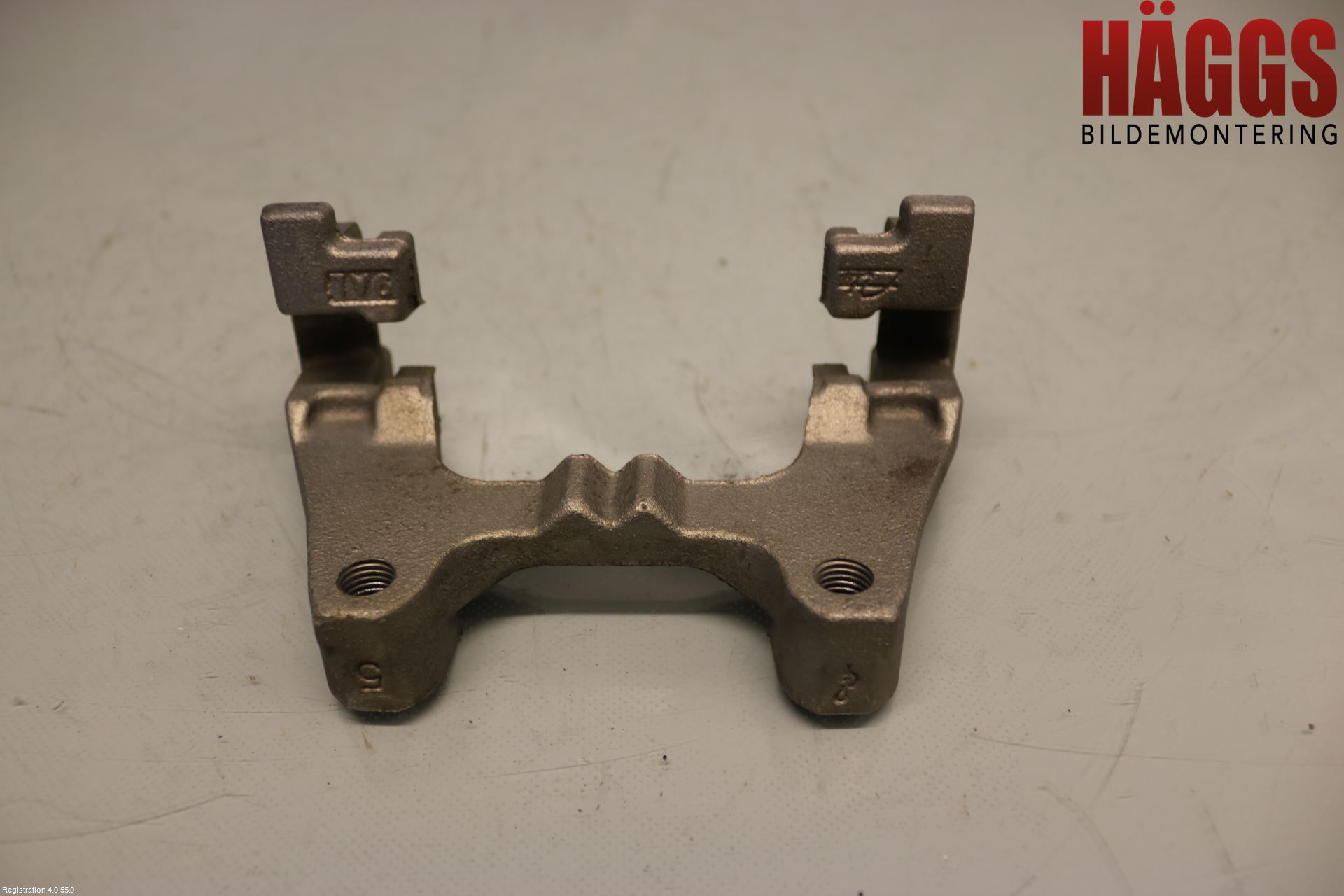 Audi Q3 F3 19- Bromsokshållare