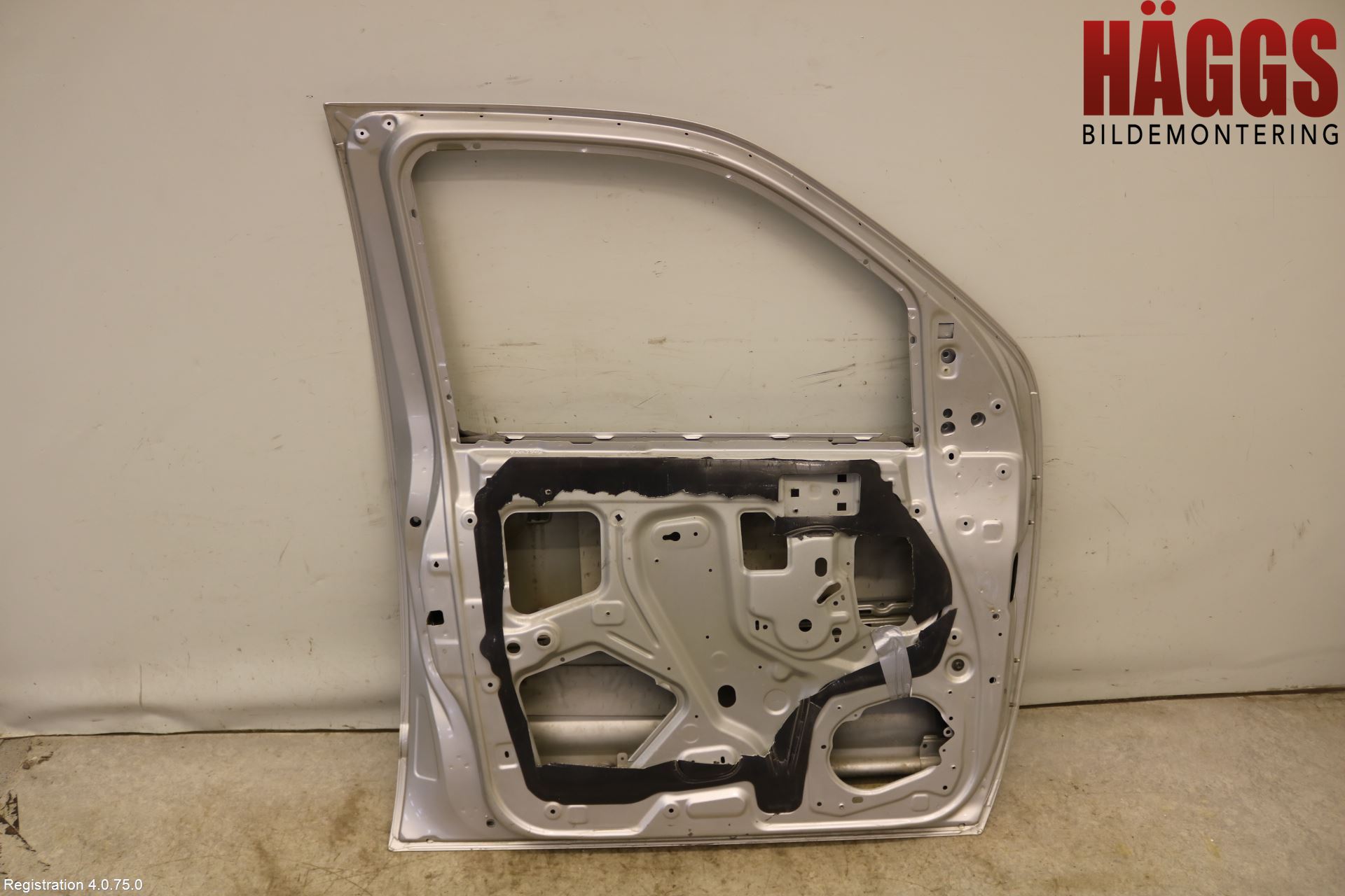 Nissan NAVARA 05-16 Dörr Fram Vänster