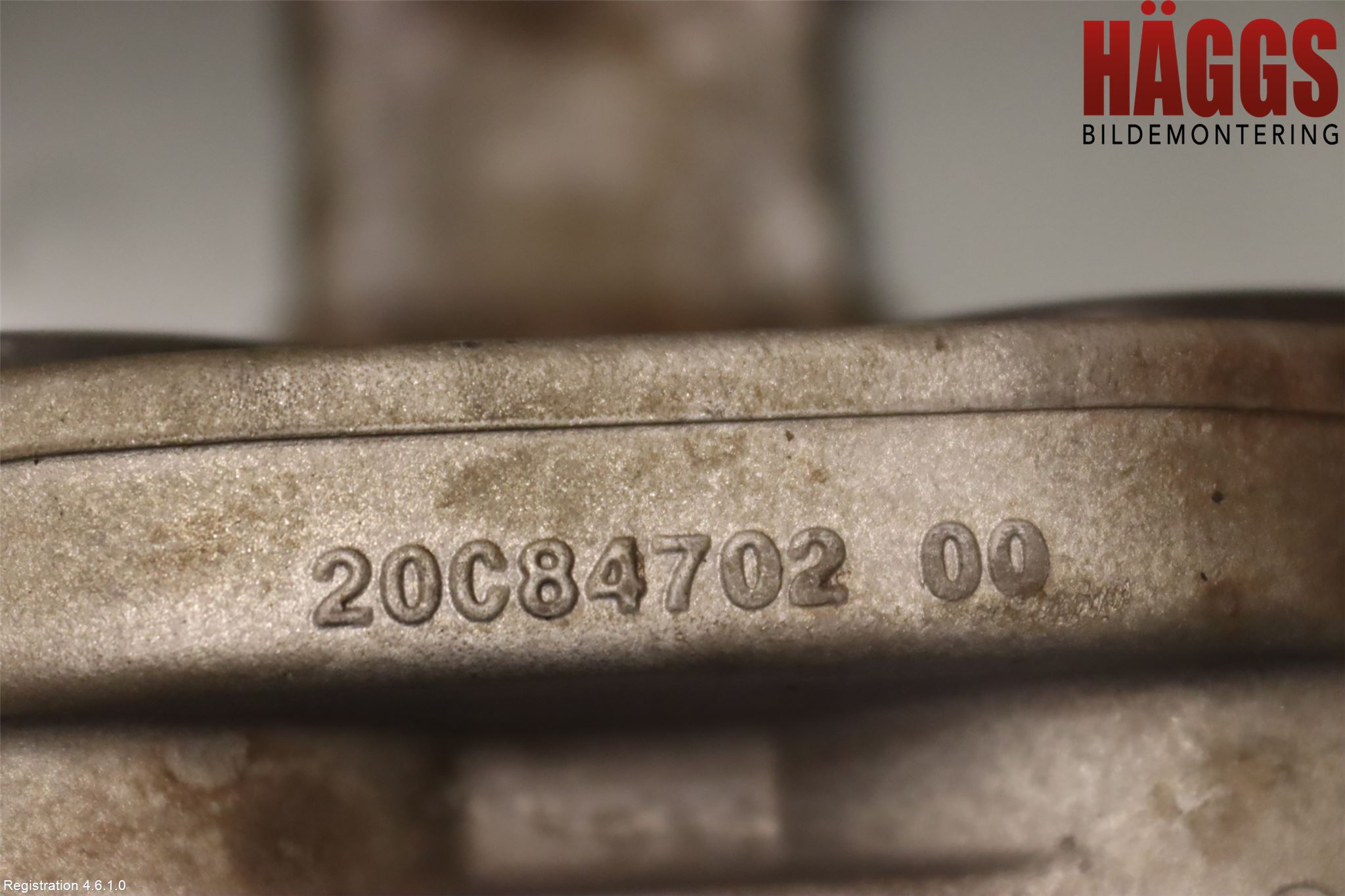 Tesla MODEL Y 21- Bromsok Fram Höger