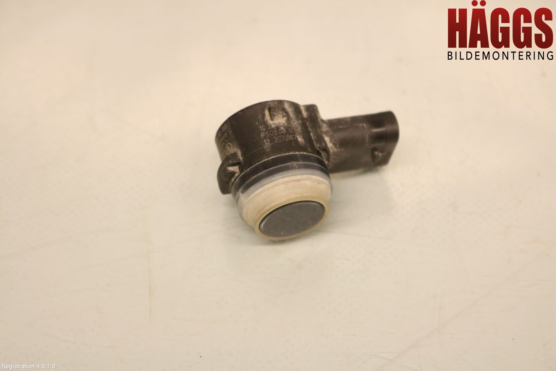 Mercedes-Benz MB E-KLASS (W212) 09-16 Parkeringshjälp Frontsensor