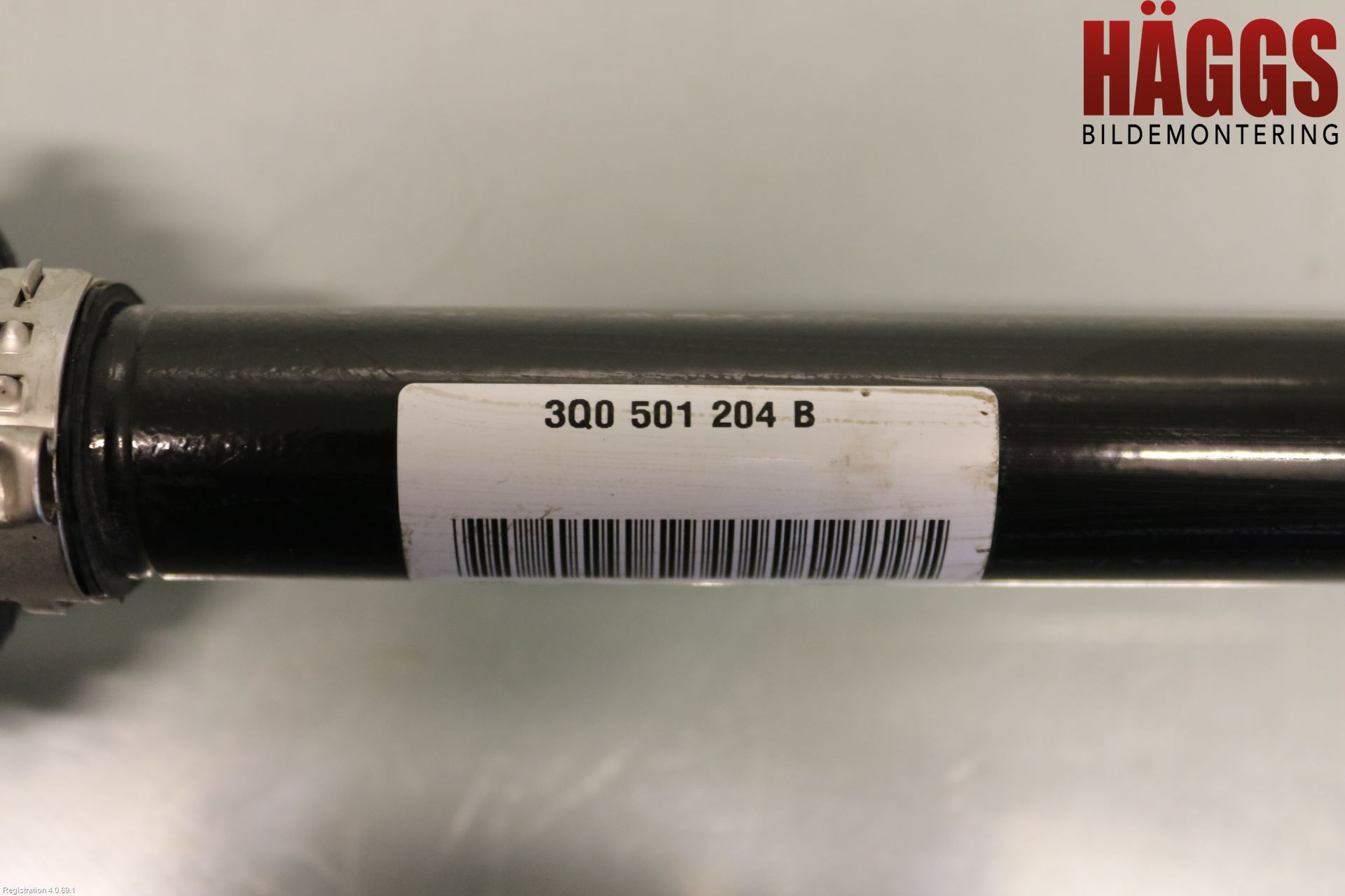 Volkswagen VW TIGUAN 16-24 Drivaxel Bak Höger