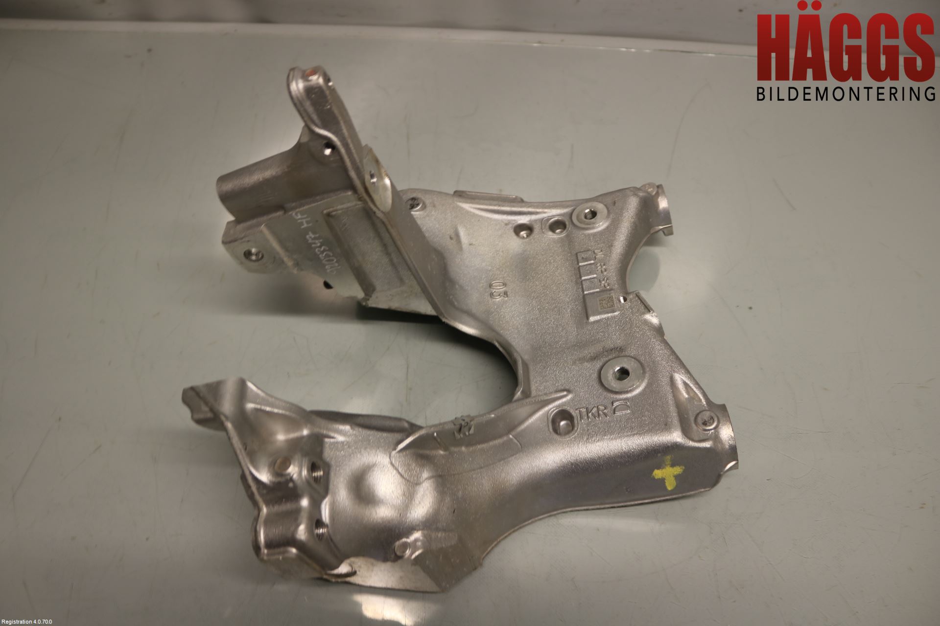 Audi A6 F2/C8 19- Framvagnsbalk