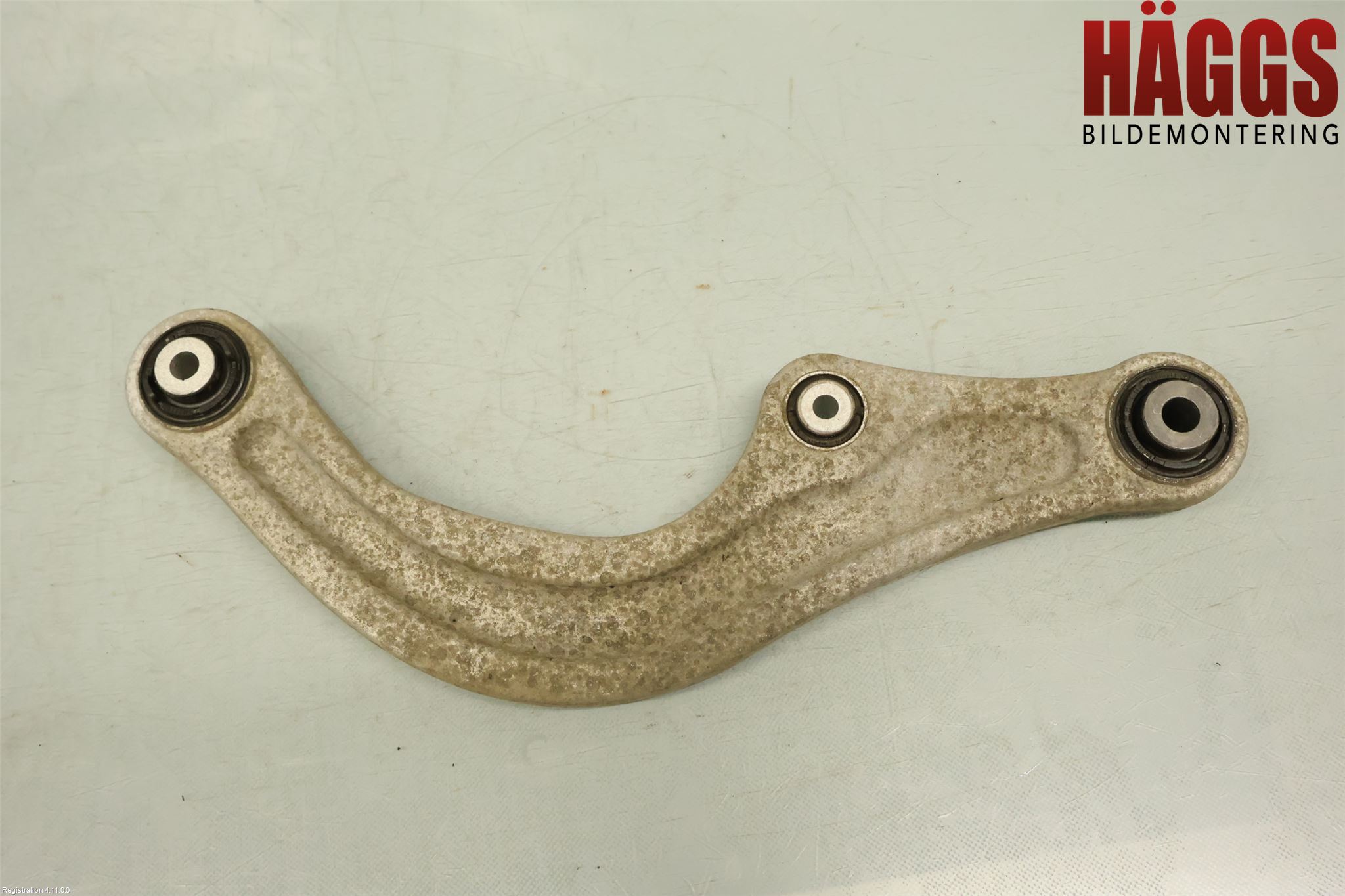 Audi Q4 E-TRON FZ 22- Bärarm Bak Vänster