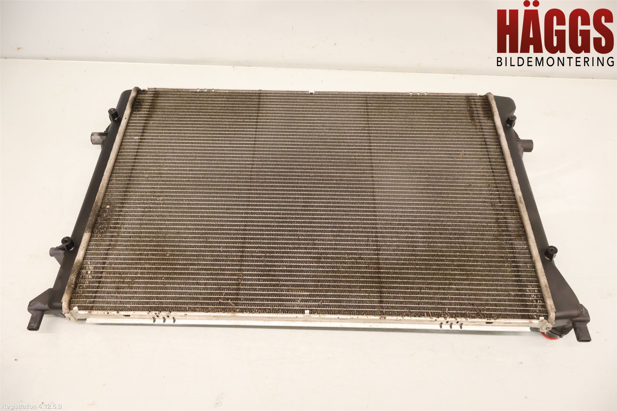 Volkswagen VW PASSAT 11-14 Kylare Aut