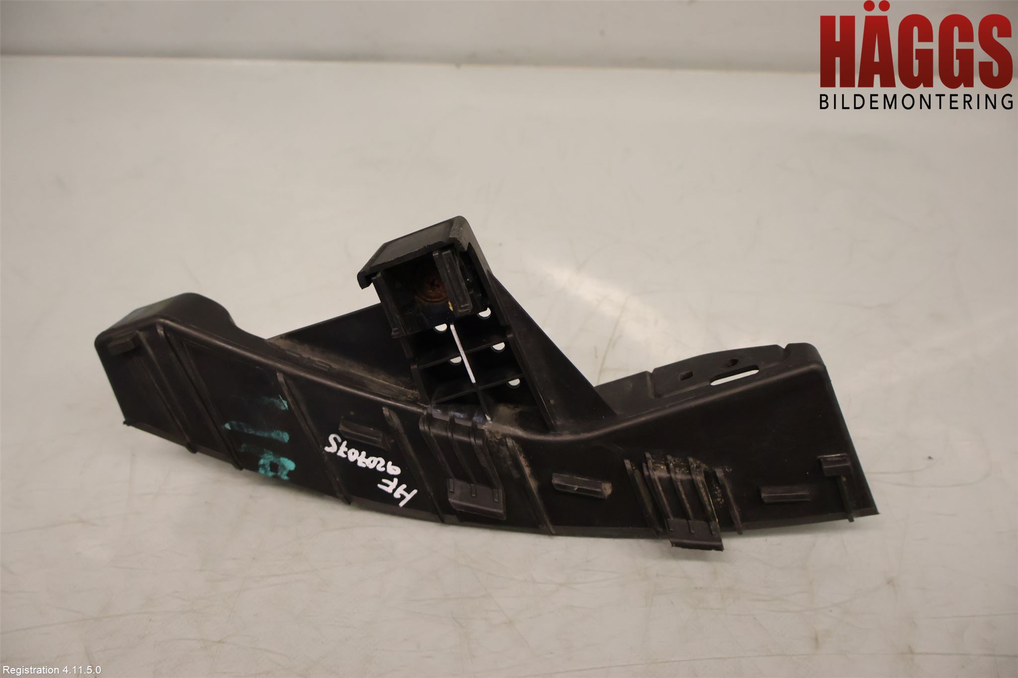 Hyundai i10 BA 14-16 Stötfångarfäste Fram Hö