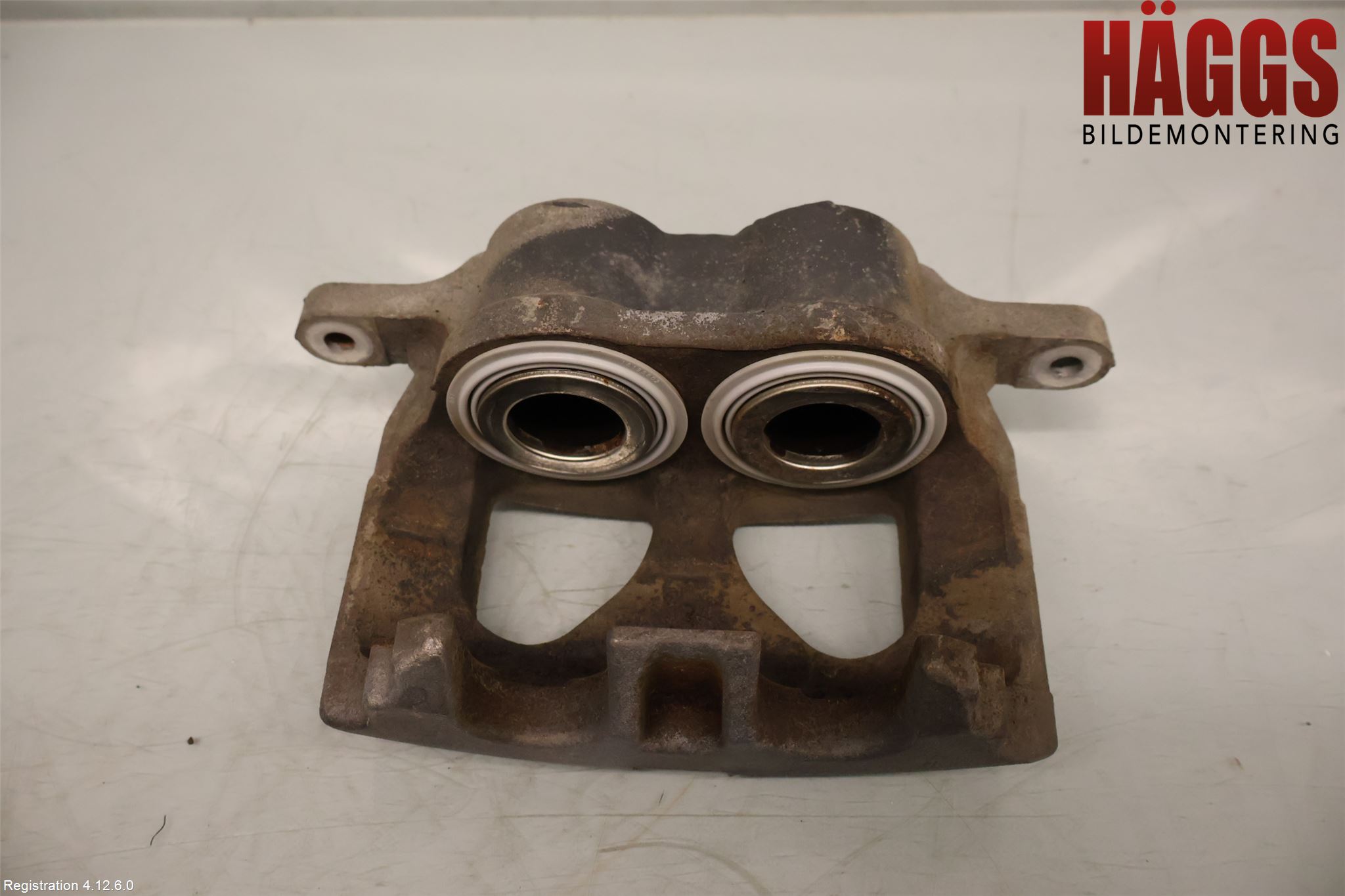 Dodge PICK UP RAM 81- Bromsok Fram Höger