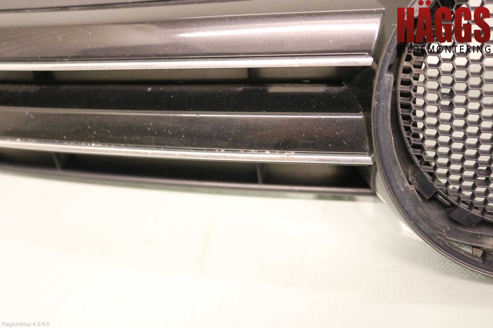 Volkswagen VW GOLF VI 09-13 Grill Komp