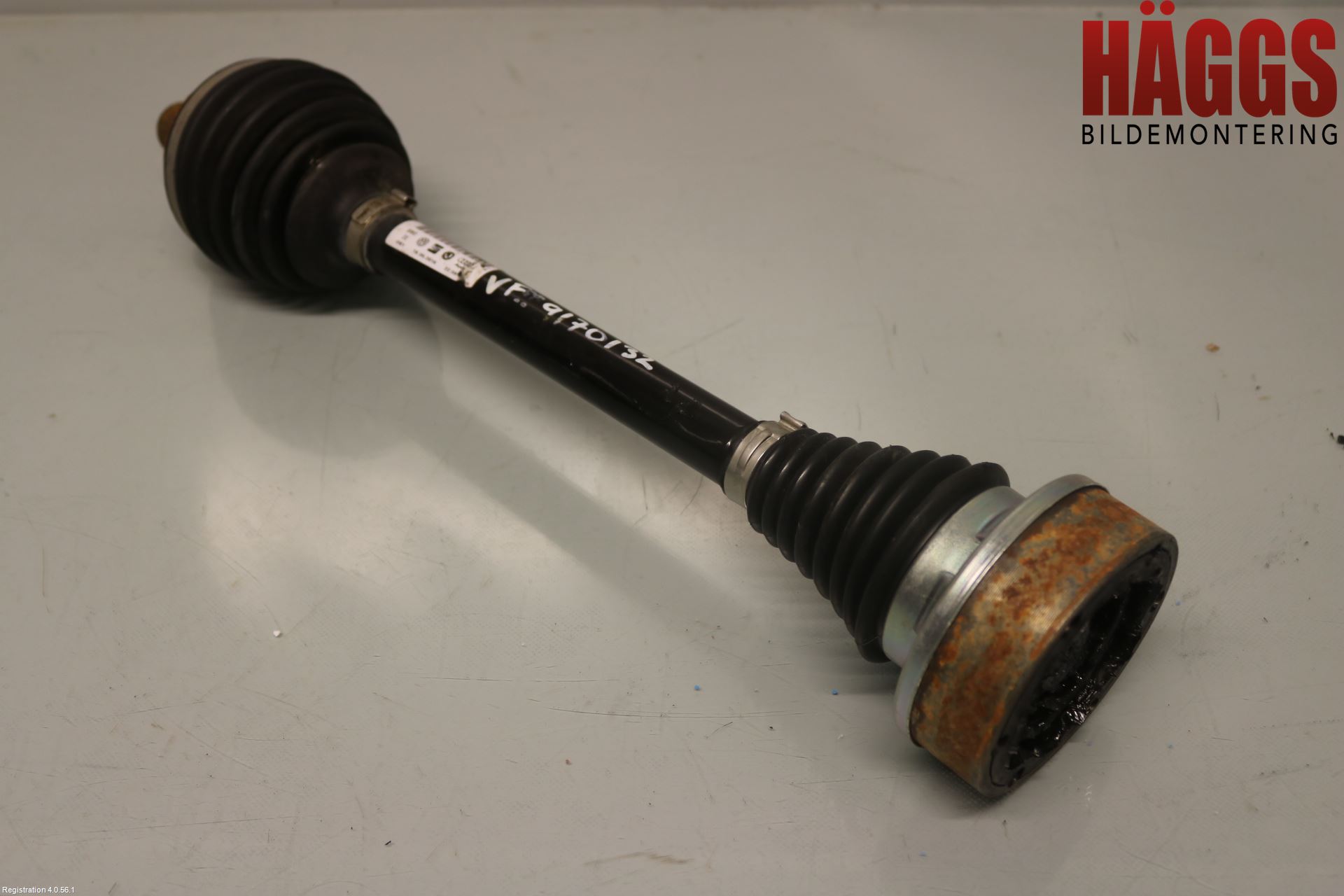 Volkswagen VW CADDY 16-20 Drivaxel Fram Vänster