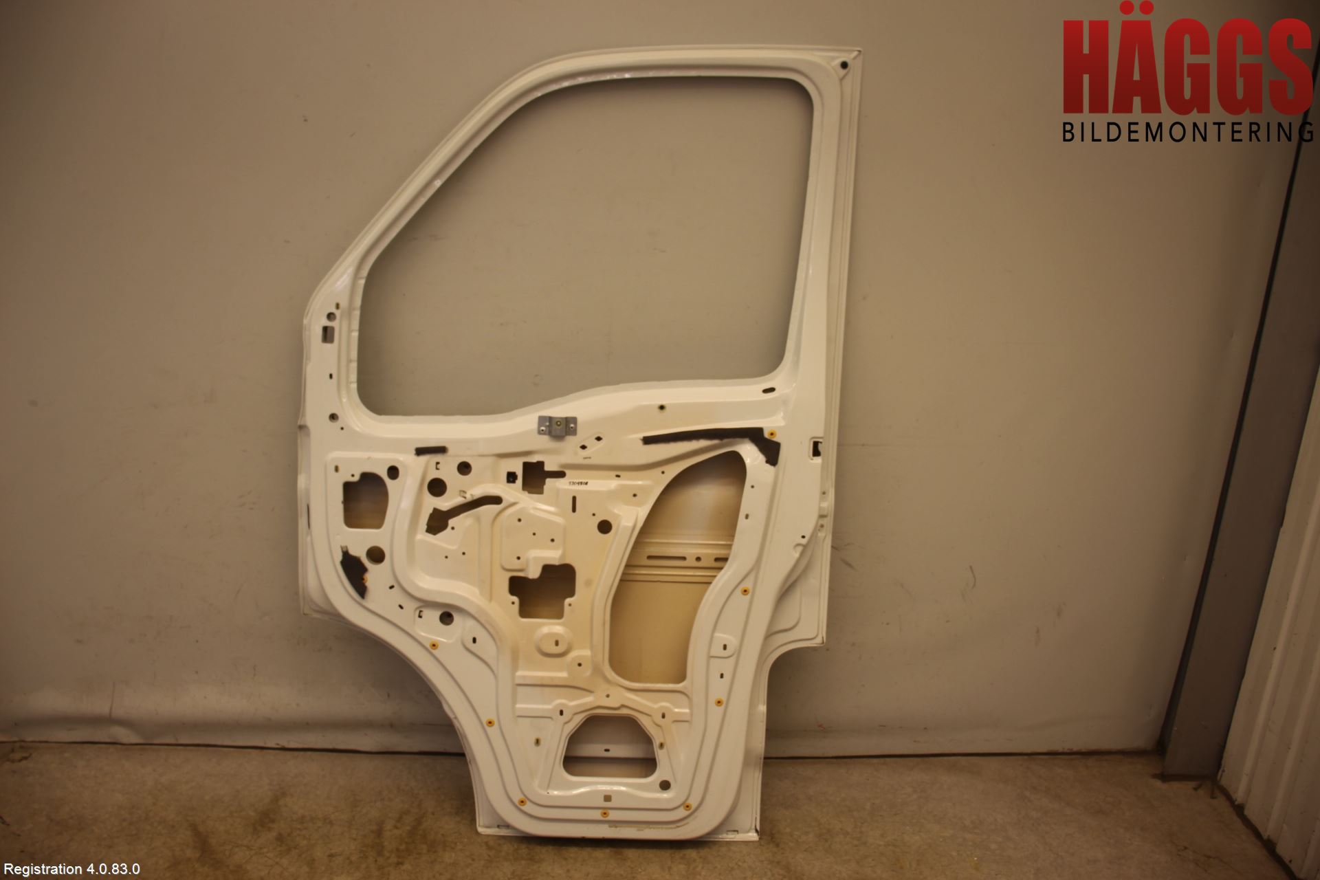 Iveco DAILY 14->> Dörr Fram Höger