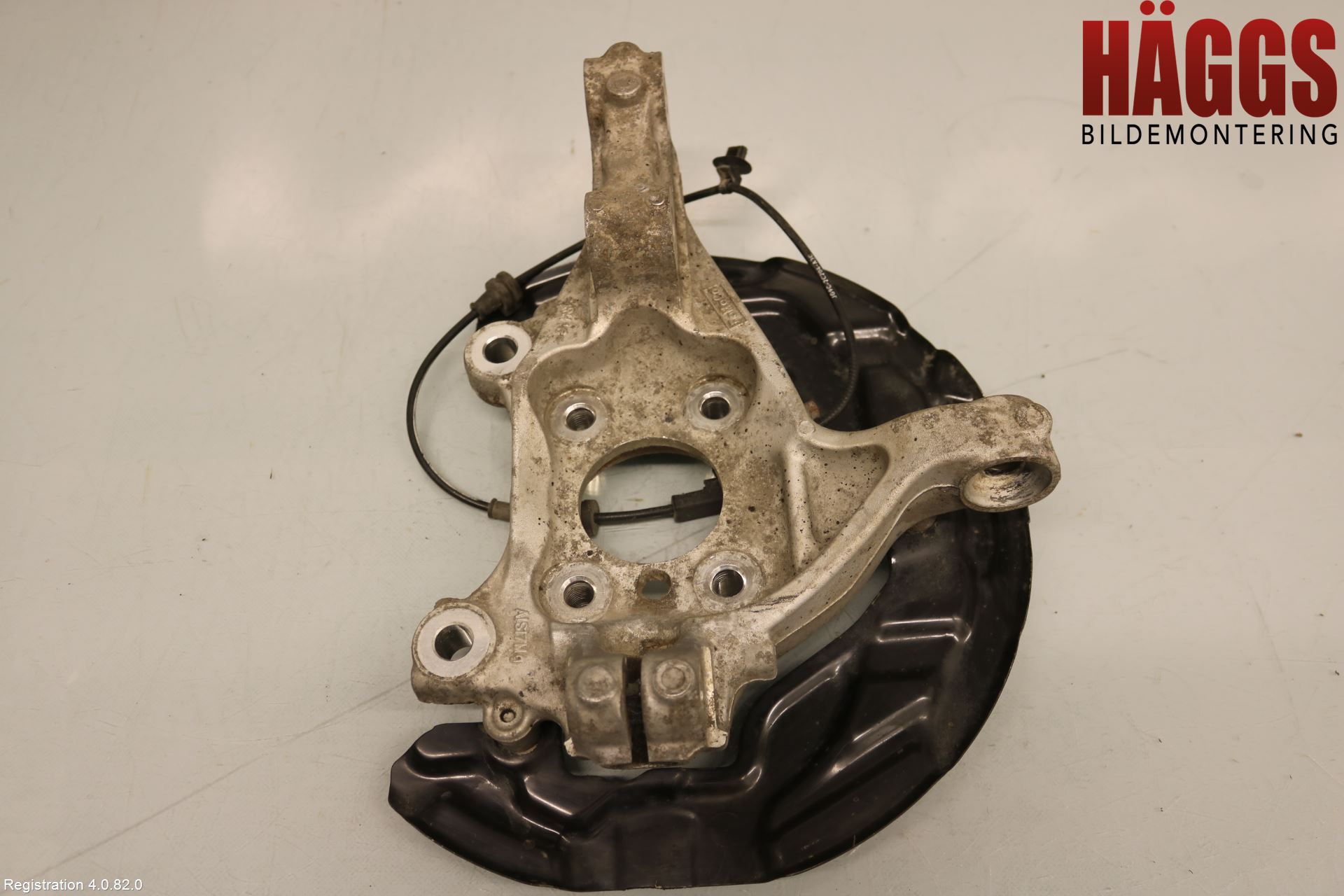 Ford MONDEO 15-22 Styrspindel Lagerhus Hö