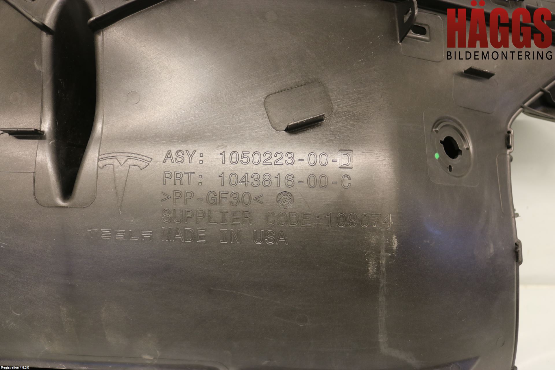 Tesla MODEL X 16- Deflektor Plåt-Plast Kylning