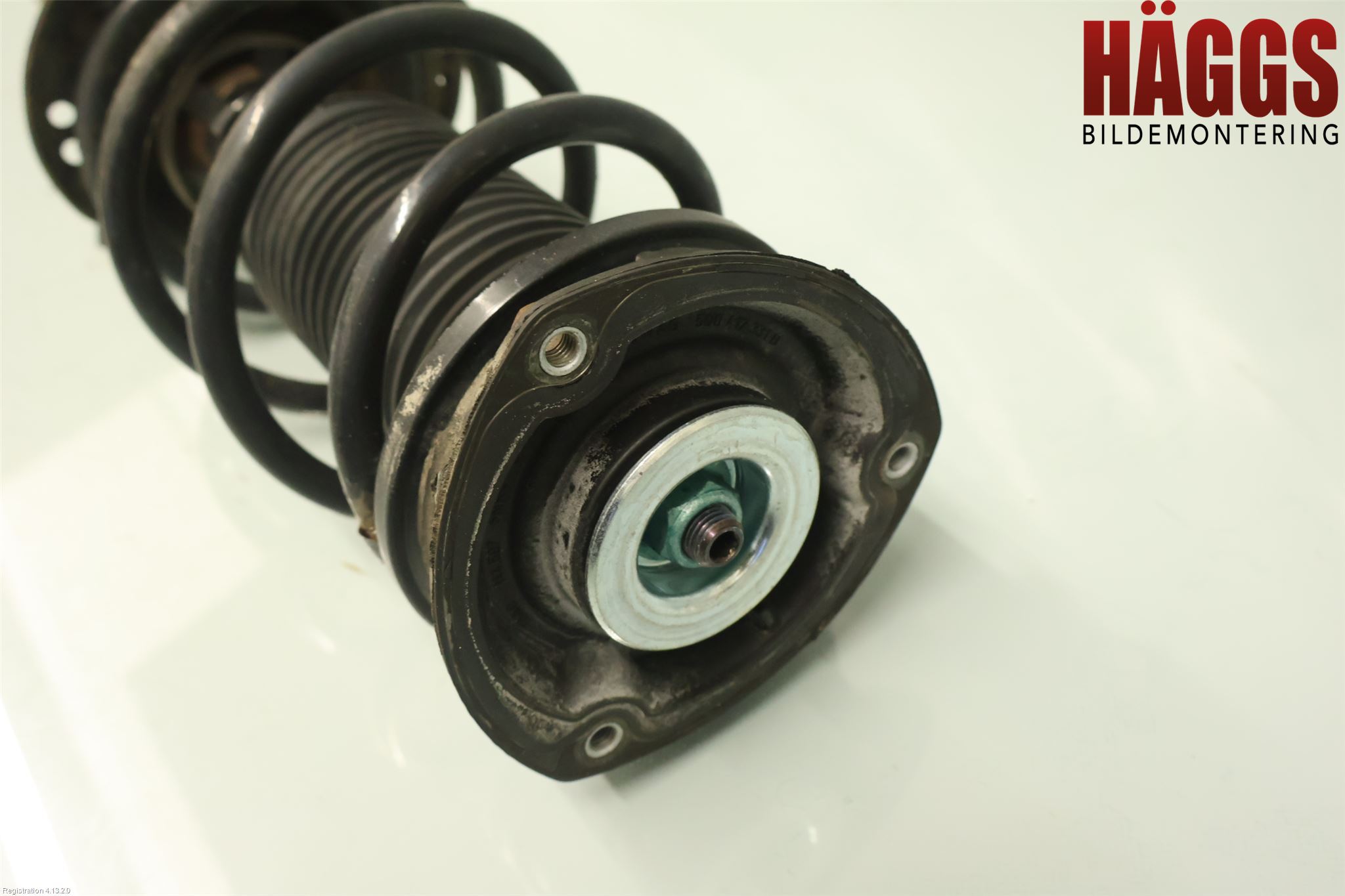 Volkswagen VW GOLF / E-GOLF VII 13-20 Fjäderben Fram Höger