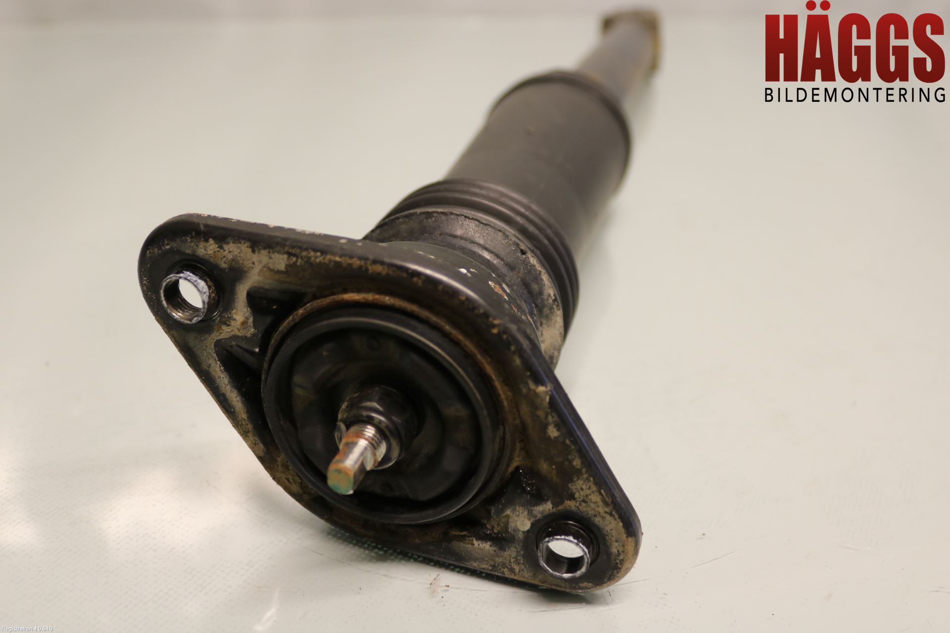 Hyundai i40 16-18 Stötdämpare Bak
