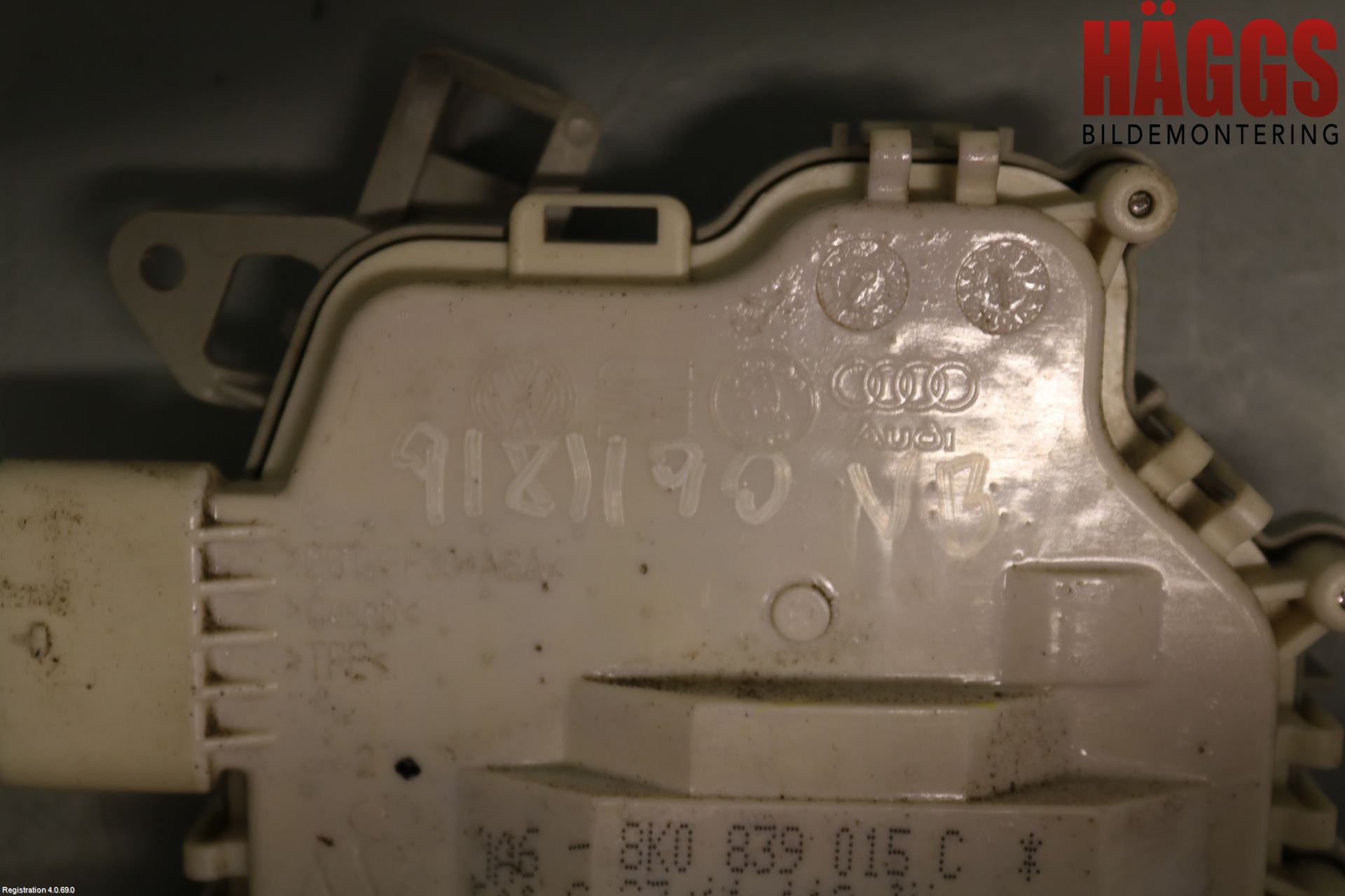 Audi A4/S4 08-11 Låskista-Dörrlås