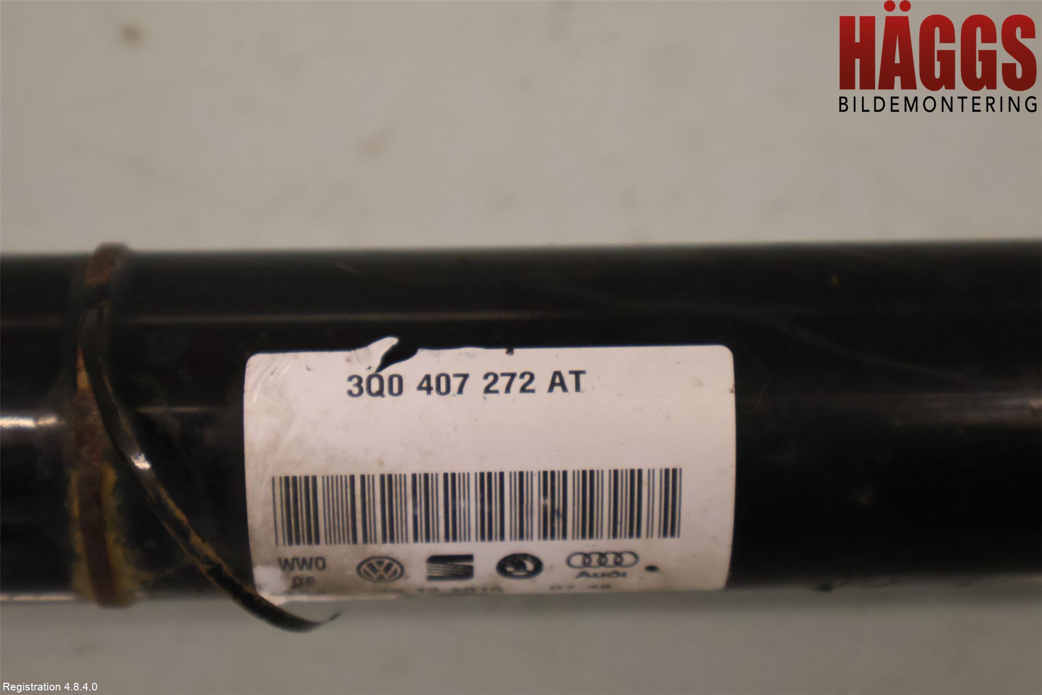 Volkswagen VW TOURAN 16- Drivaxel Fram Höger